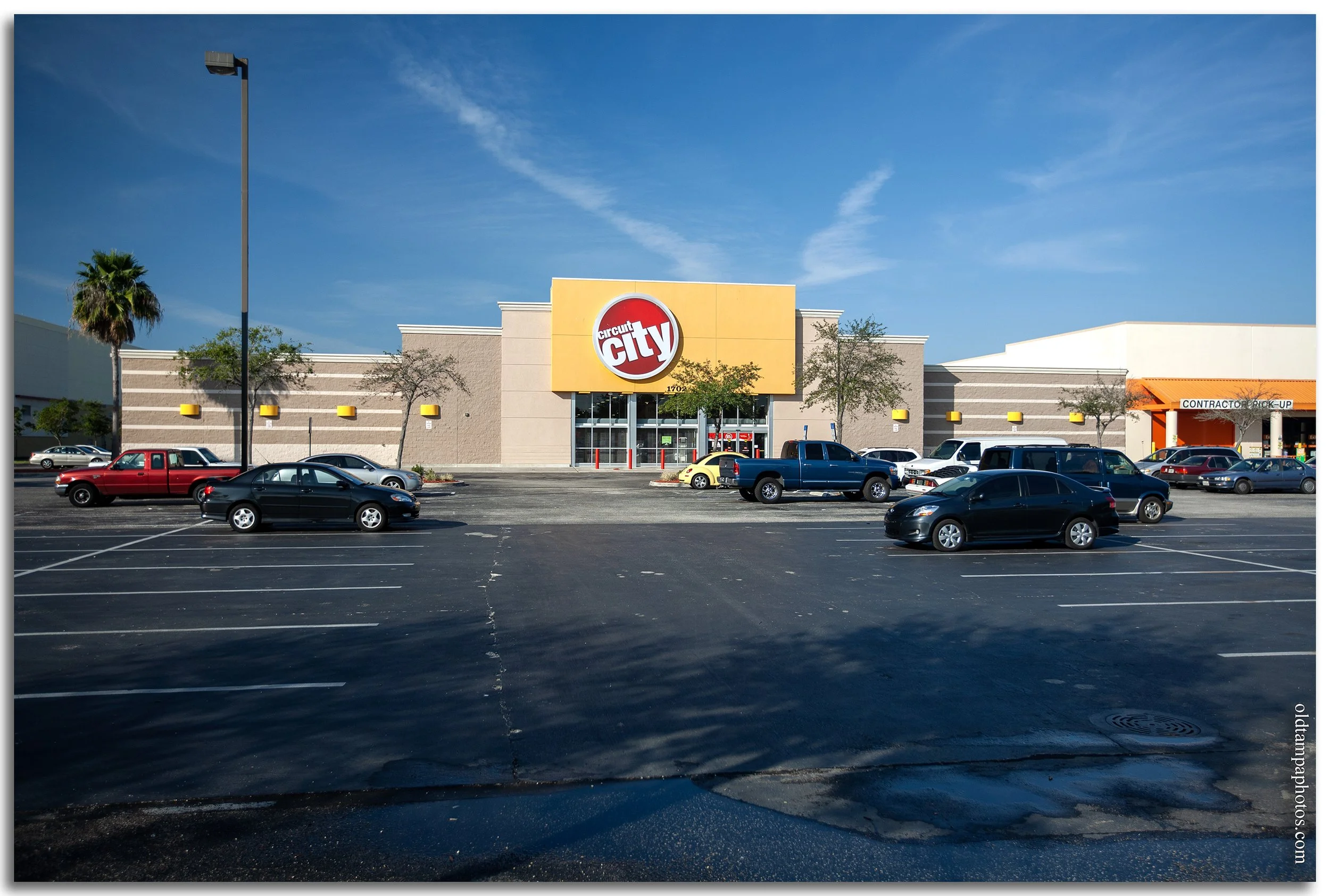 Circuit City, 1702 Dale Mabry