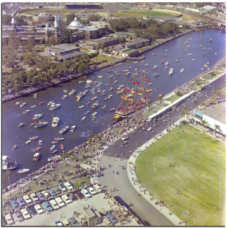 Gasparilla boat invasion — Old Tampa Photos Home