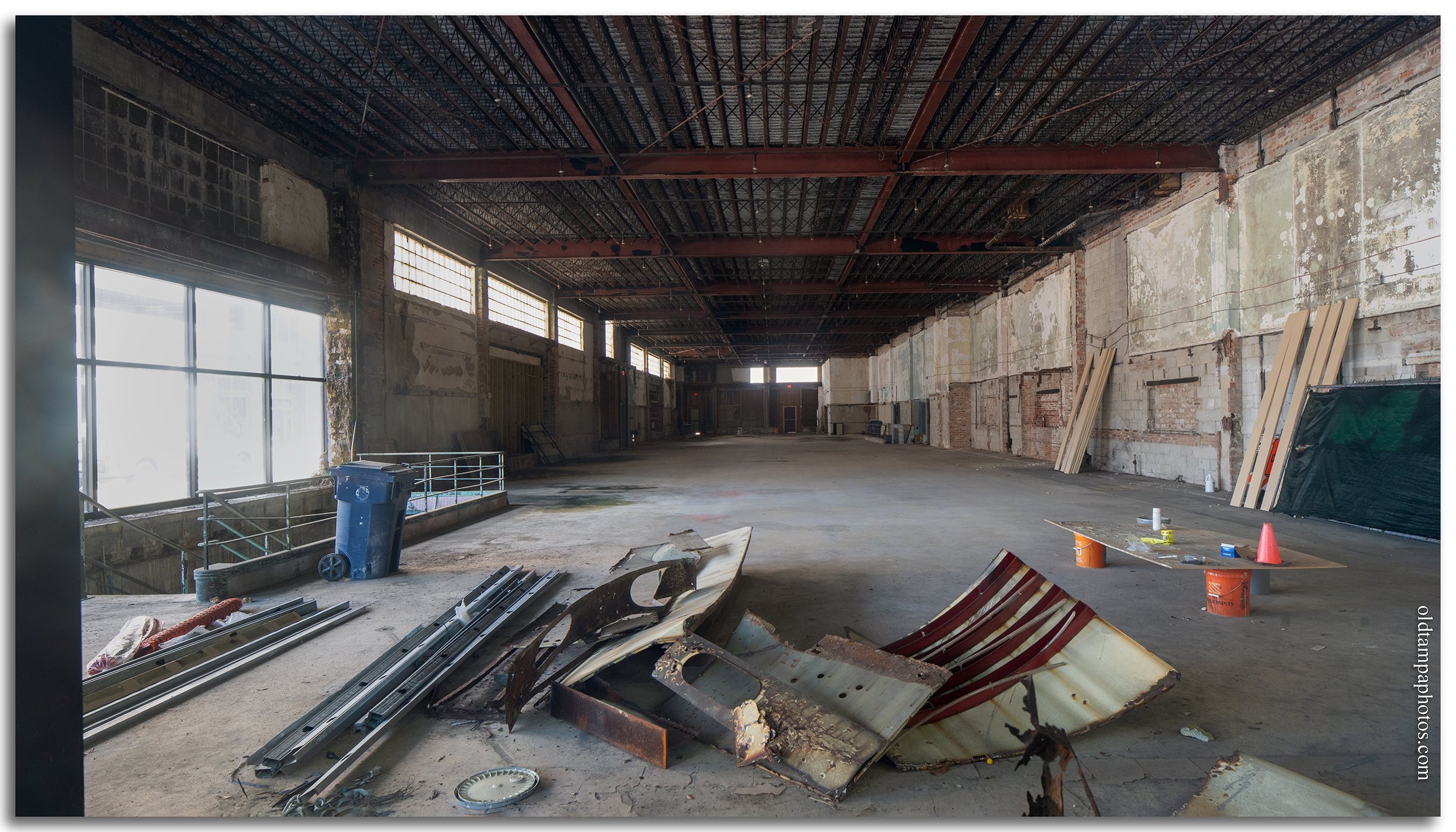 Former J.J. Newberry interior 2022. © Chip Weiner