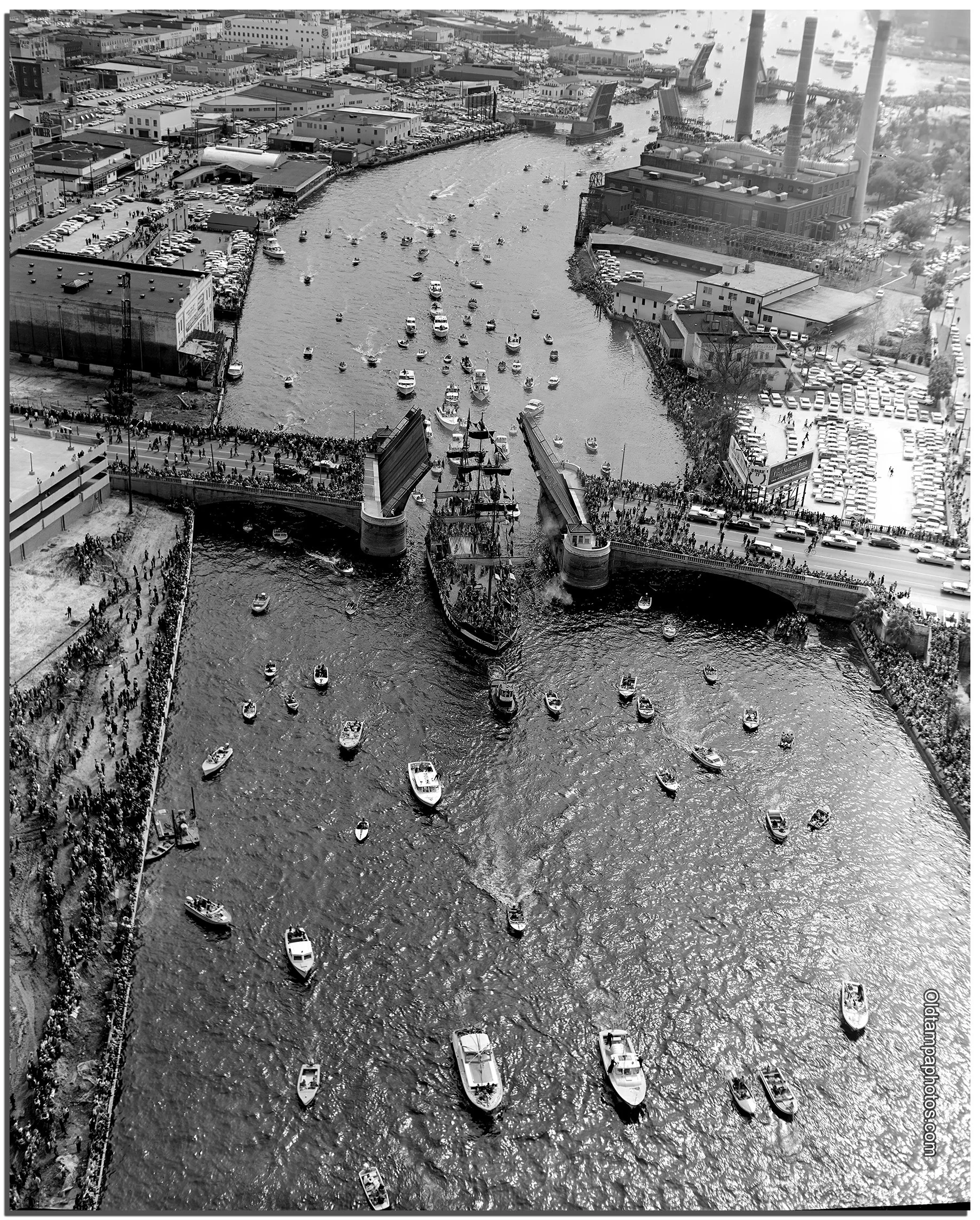Gasparilla boat invasion — Old Tampa Photos Home