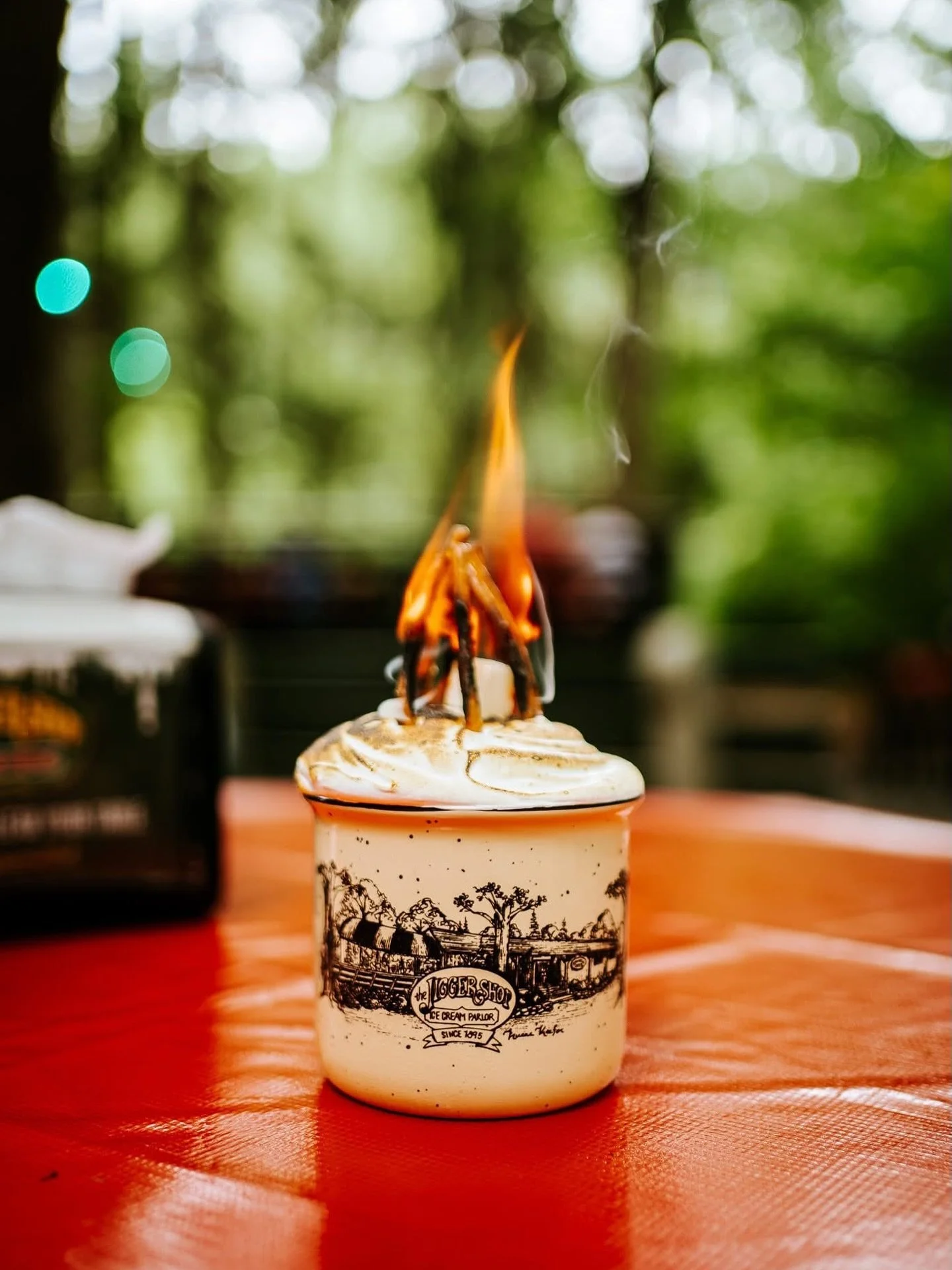 Our season isn&rsquo;t over yet! We&rsquo;re open this Saturday and Sunday from noon to 9pm! Stop in and treat yourself to one of our famous sundaes!🍨🫶🏻

Our last day of the season will be September 21st!