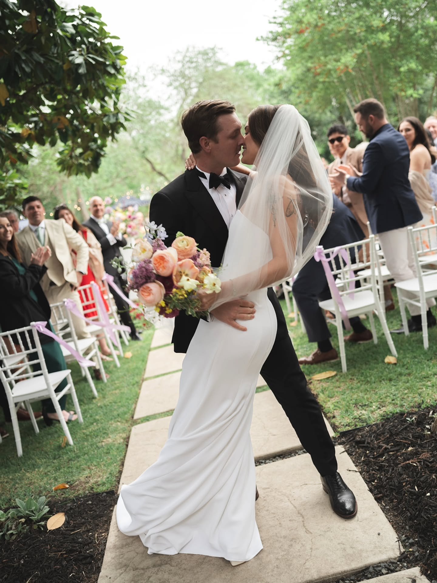 Ain&rsquo;t no party like a @sophiesgasthaus party. ✨🥂

Happy (belated) one-year anniversary to Meghan + Will! Their wedding felt like the kind of house party you never want to leave&mdash;full of the best people, effortless joy, and a dream team of