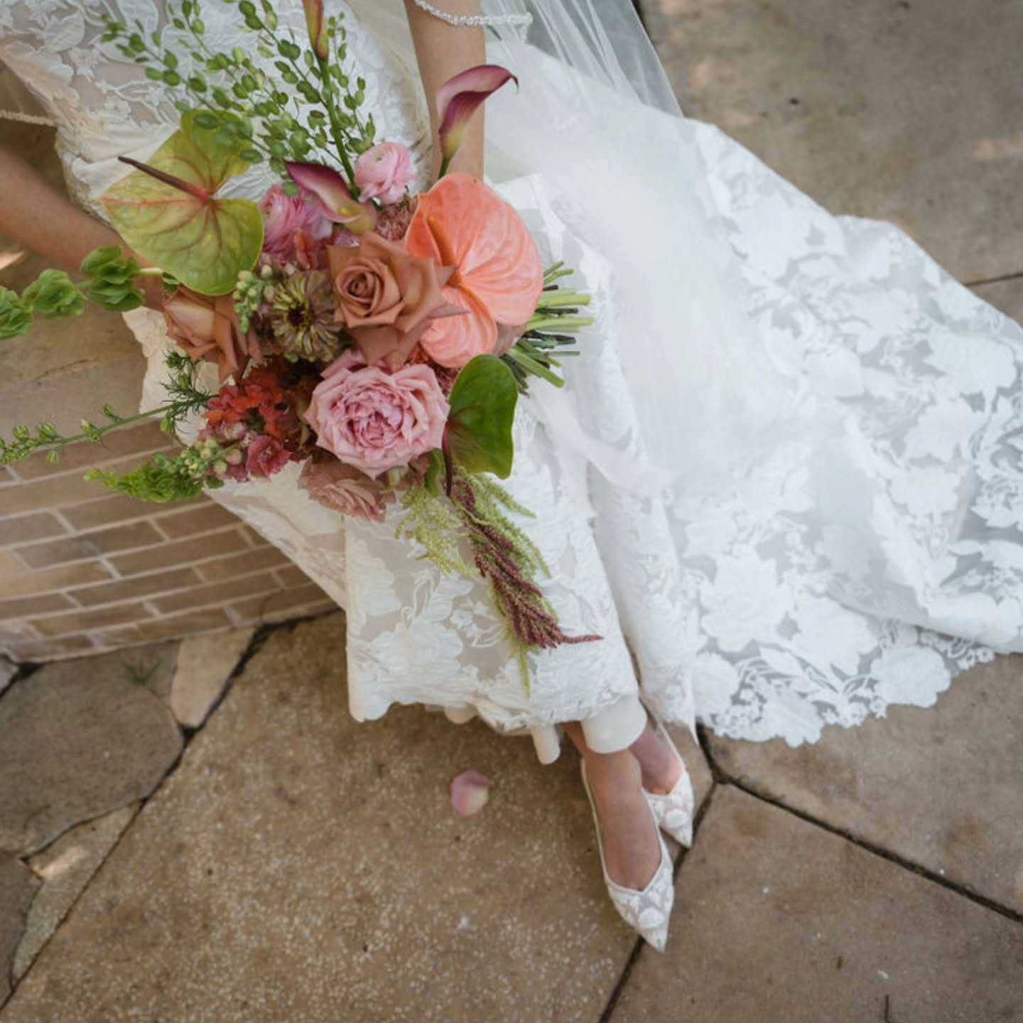 Callas and anthurium are having a moment in the floral world &mdash; sculptural, moody, modern, and unapologetically bold. We&rsquo;re here to honor them in all their funky, elegant glory. From intimate celebrations to statement installations, these 
