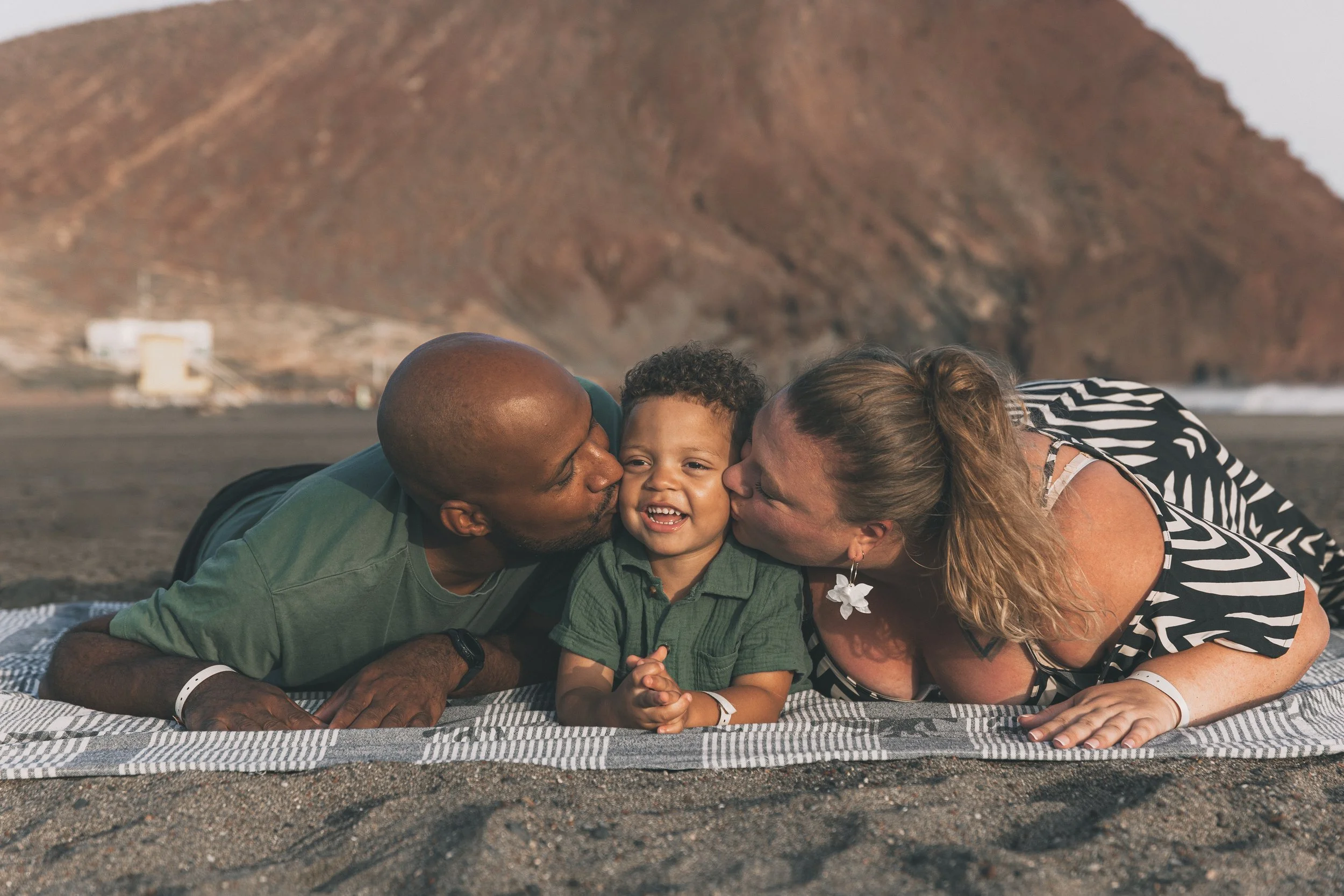 FAMILY AND COUPLE