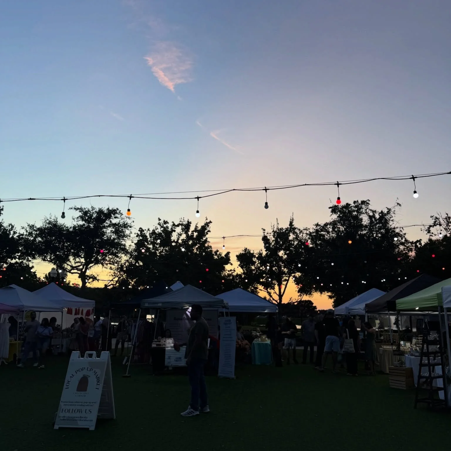 HEY AVALON! Your plans for Saturday night just dropped 🔥 

Join @collectivecornerflorida THIS SATURDAY May 16th from 4PM&ndash;9PM at Founders Square in @avalonparkorlando for an evening of shopping small, supporting local &amp; enjoying all the sun