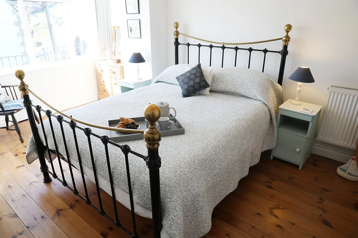 double bedroom in stowaway holiday let in Port Isaac