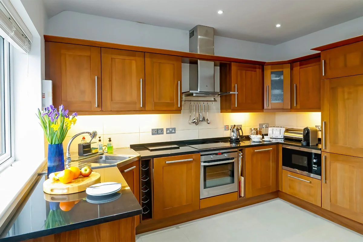 kitchen at number 9 castle rock in Port Isaac