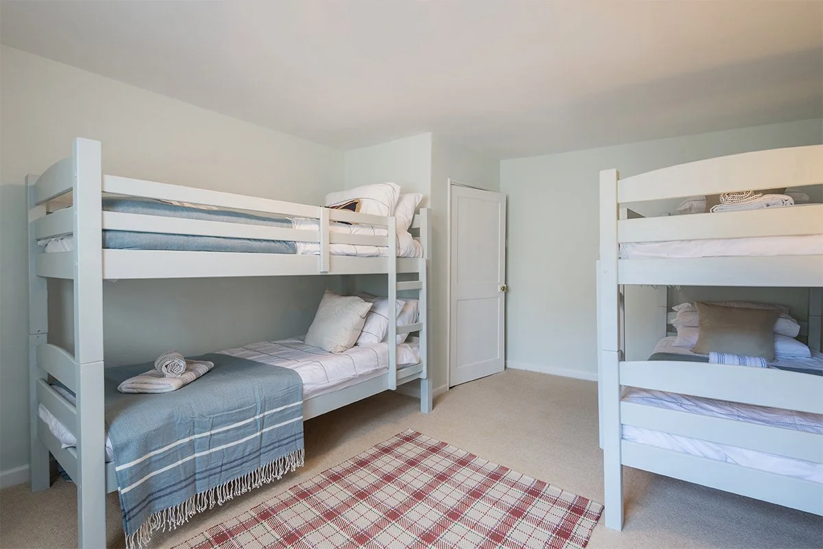 bunk bed bedroom sleeping four at trevan house holiday let in Port Isaac
