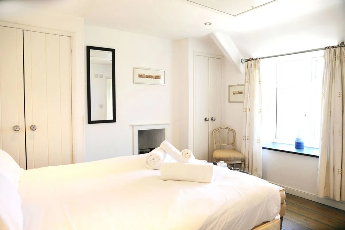 bedroom at the rockies in Port Gaverne