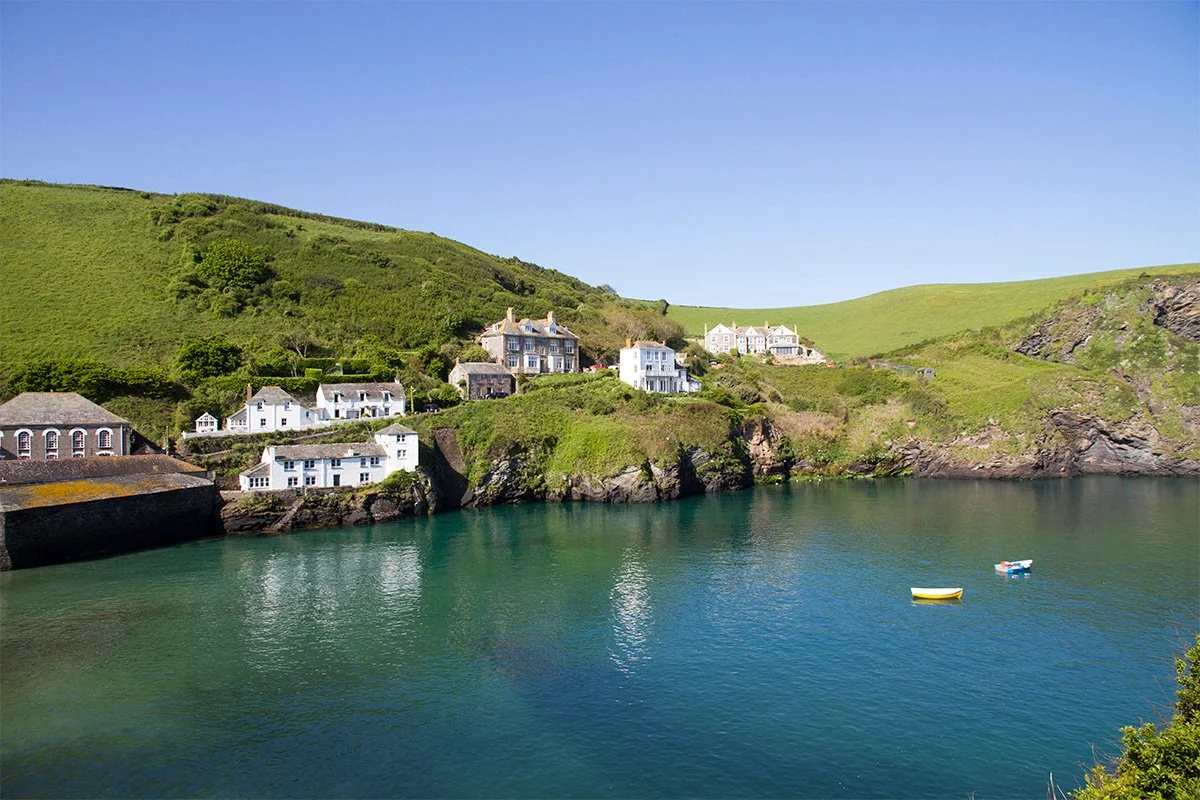 port isaac, cornwall, the location for portwenn in the tv show doc martin