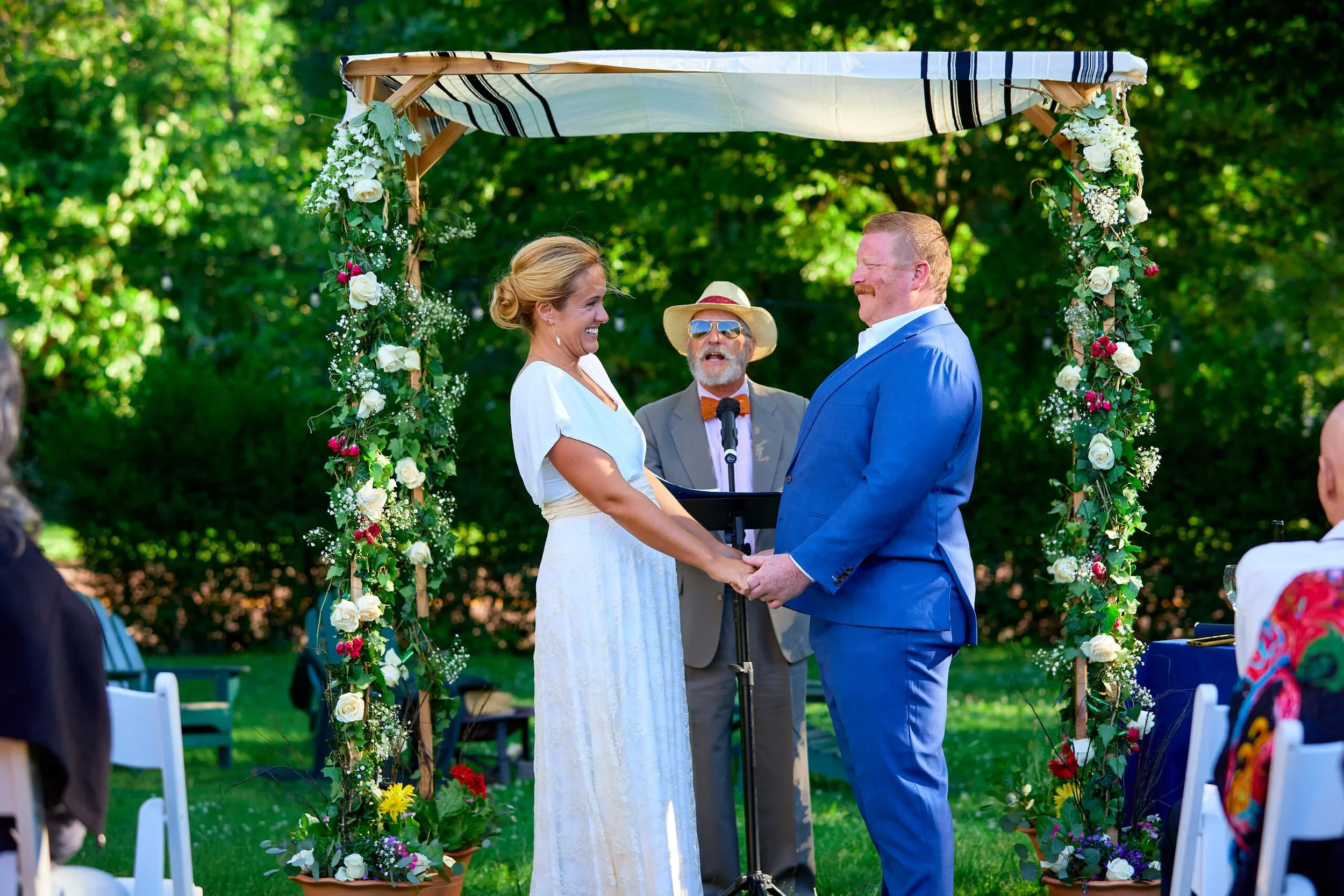 How to Find an Affordable True-Color Wedding Photographer in Rochester, NY