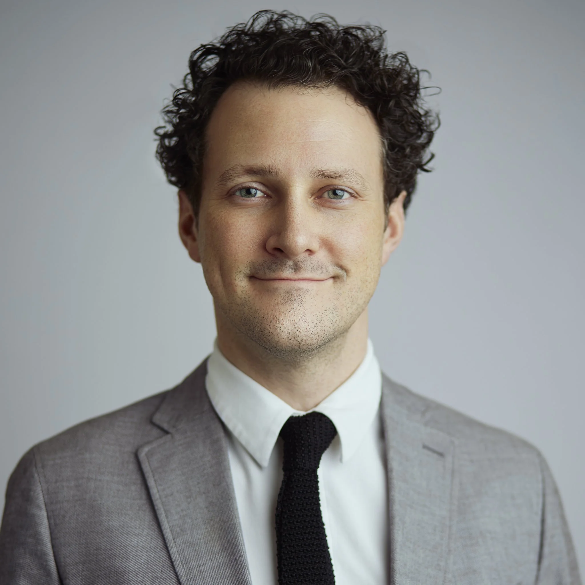 When to Update Your Professional Headshot: A Guide for Rochester Professionals &amp; Companies