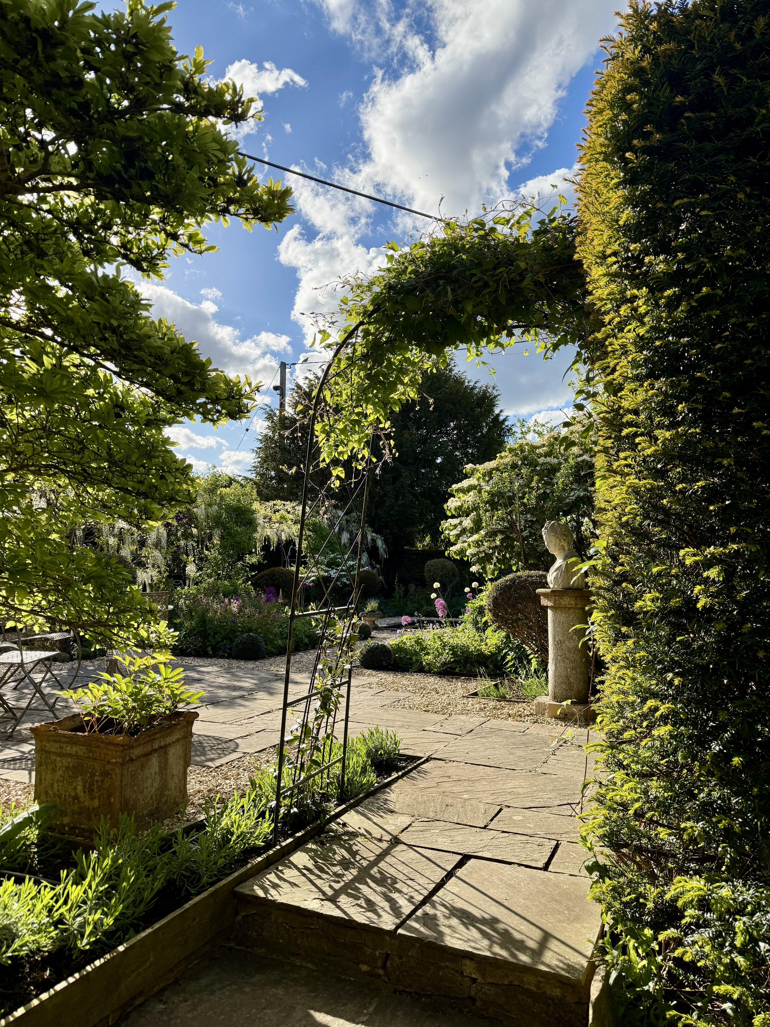 Back Garden Cotswolds Escape IMG_9494.jpg