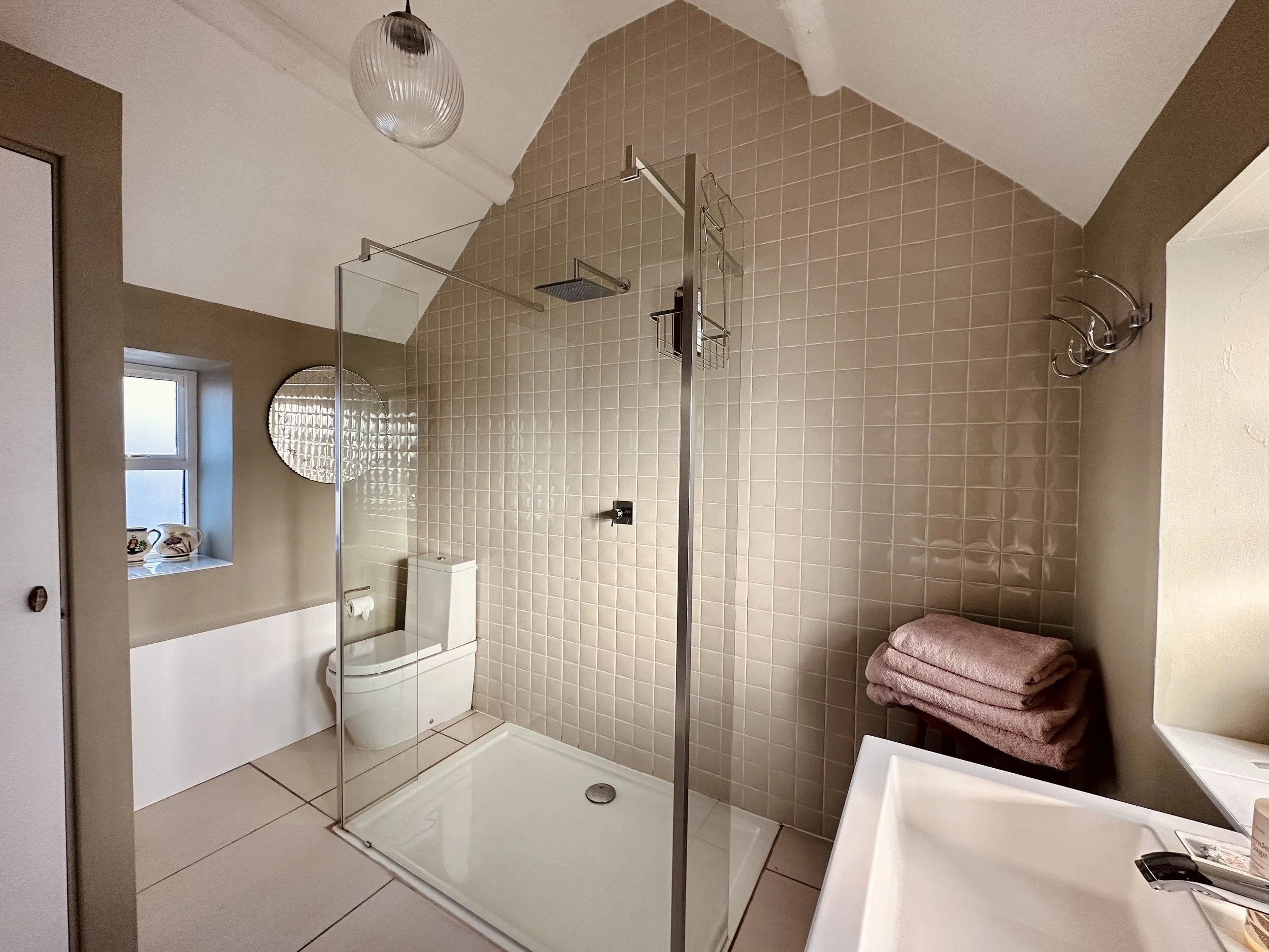 Bathroom IMG_3555.jpg