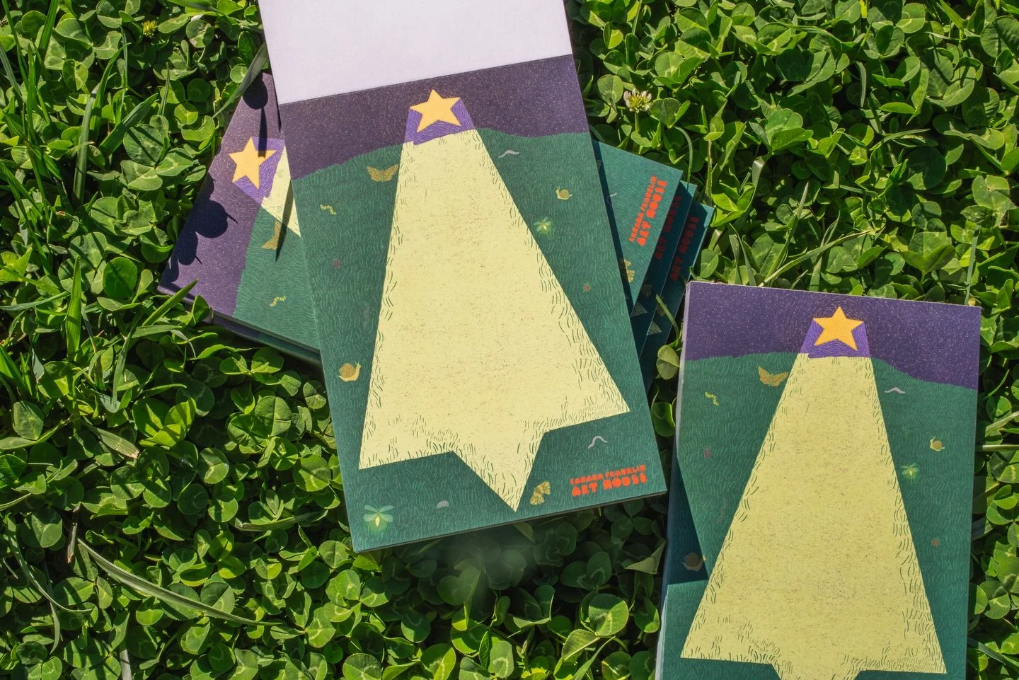 Does anyone else feel like they wrestle their brain all day and then finally find their focus once the sun is setting? Well, the Star Dreamer notepad was created with this idea in mind. For the nights when the stars illuminate the secret notes, late 