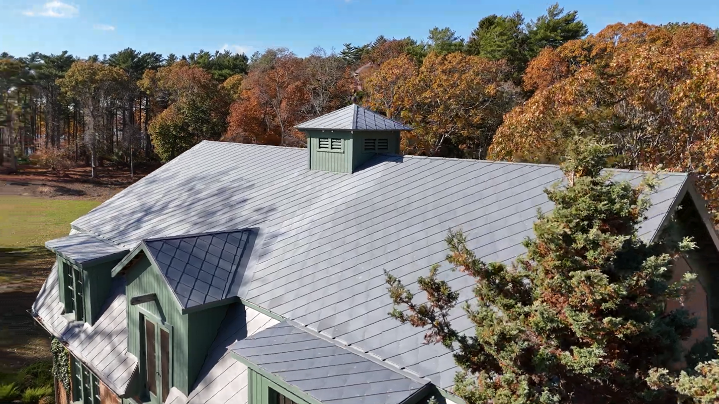Modern Farmhouse Roofing Trends in Bridgehampton