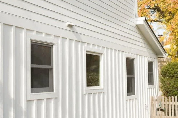Board-and-Batten on Modern Farmhouse Builds in North Sea