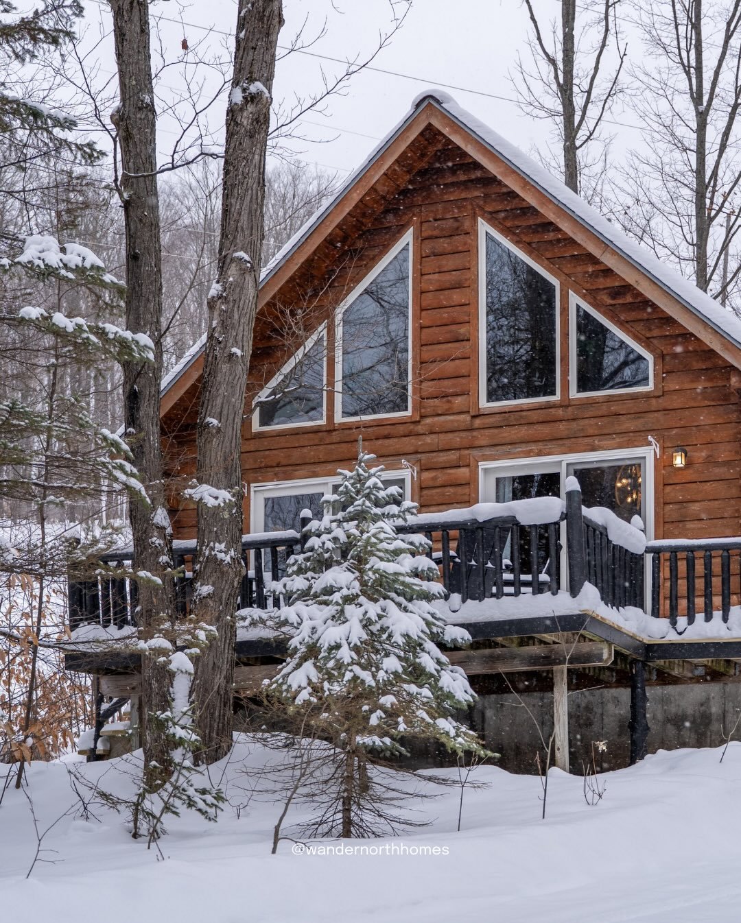 Book the trip. ❄️

We can confidentially say that you won&rsquo;t request a cozy cabin getaway in the woods of Northern Michigan. 

It&rsquo;s the perfect place to rest &amp; recharge, read a really good book, and escape from the world. 

Fully stock