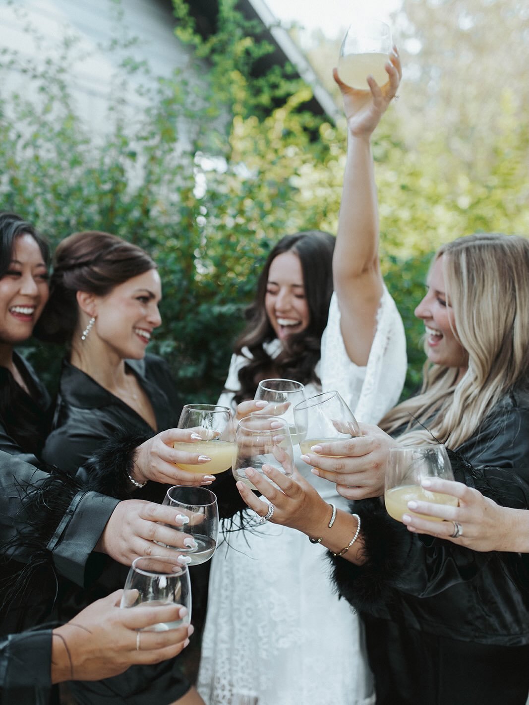 2026 &amp; 2027 brides, this is for you! 

Stillwater cottage is your perfect getting ready space for your Northern Michigan wedding.

A three bed, three bath home in Leelanau County that is just a short drive from Northport, Sutton Bay, and Leland.
