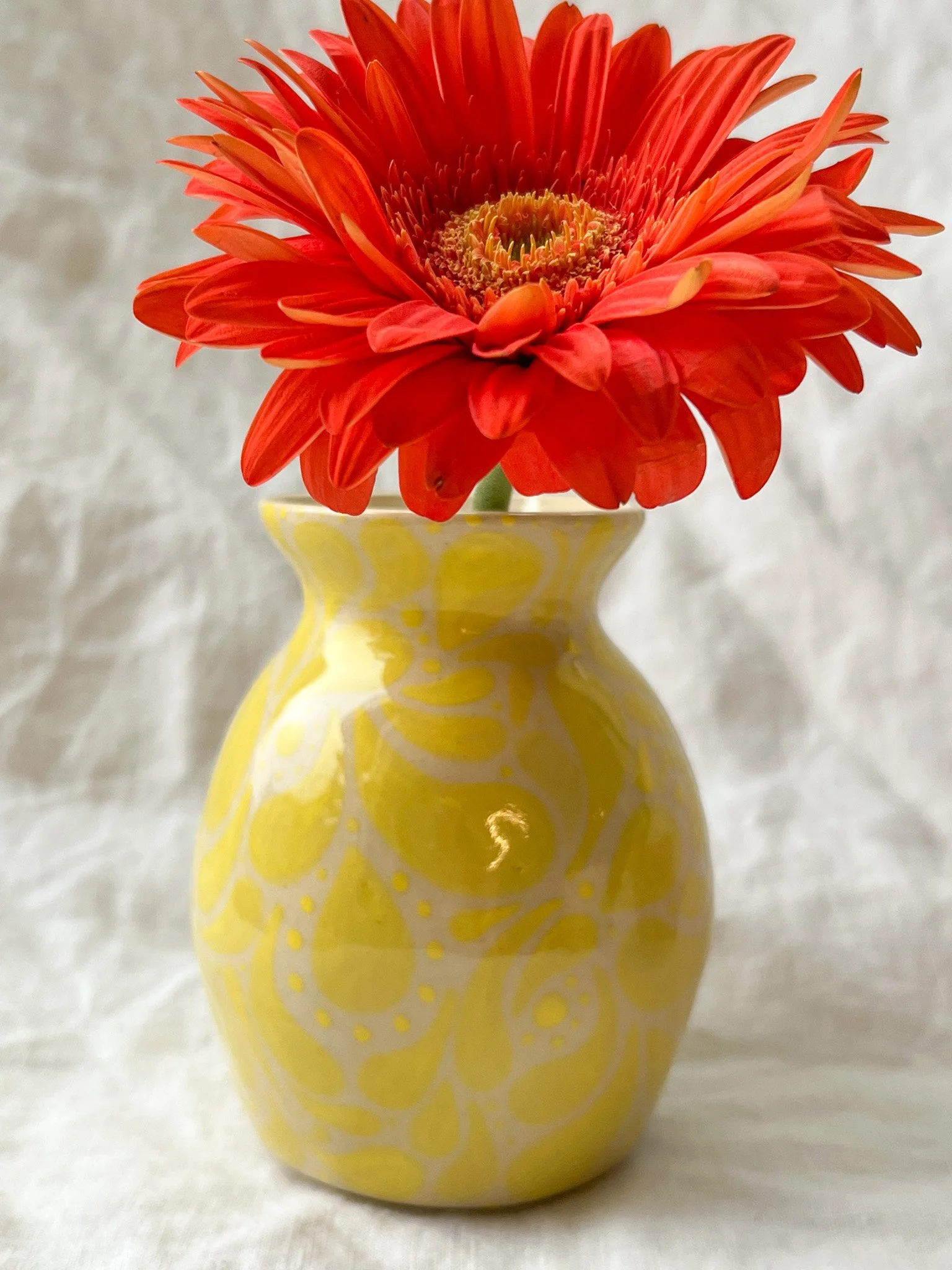 Teardrop Vase in Yellow