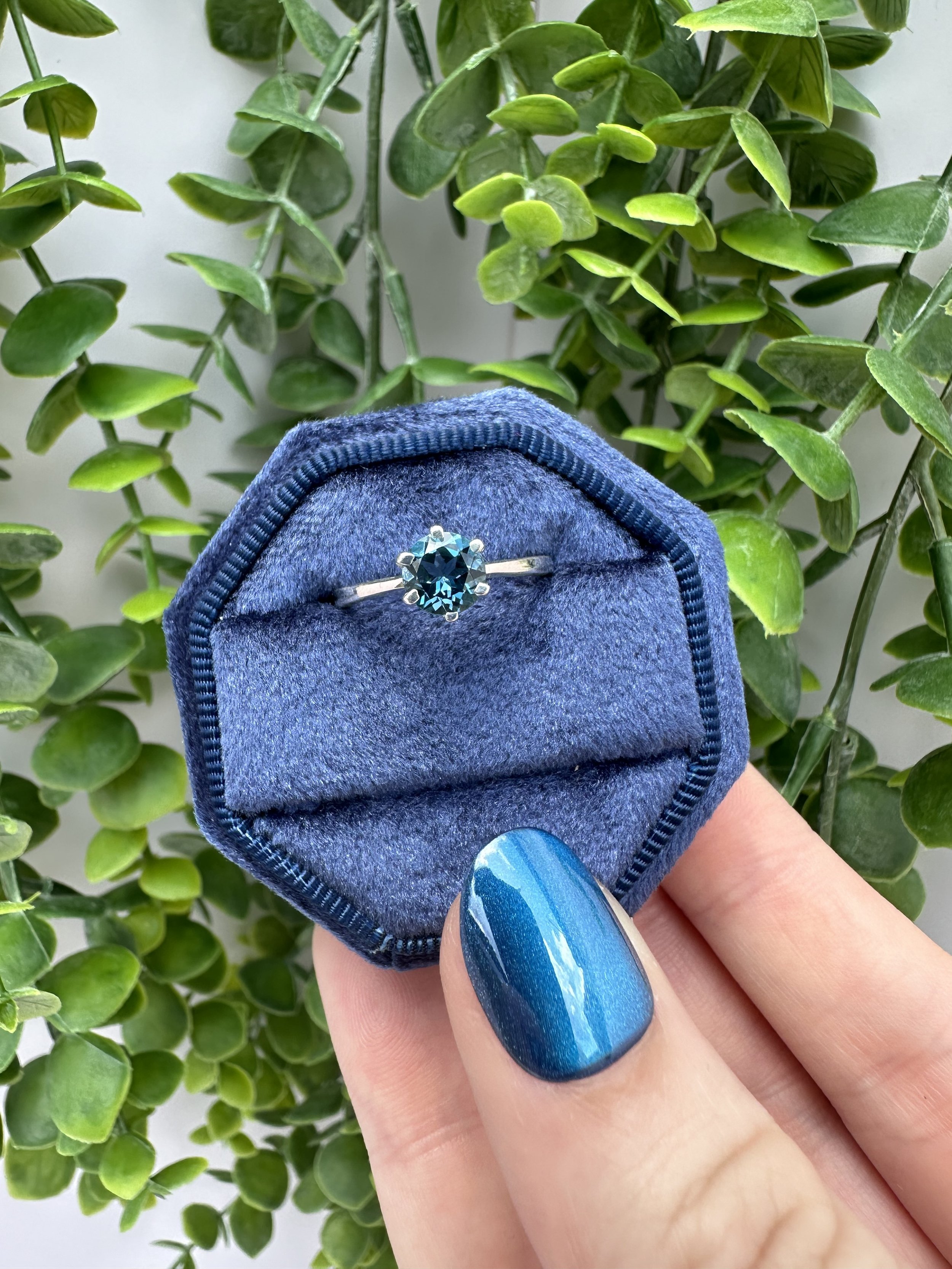 London Blue Topaz (39)