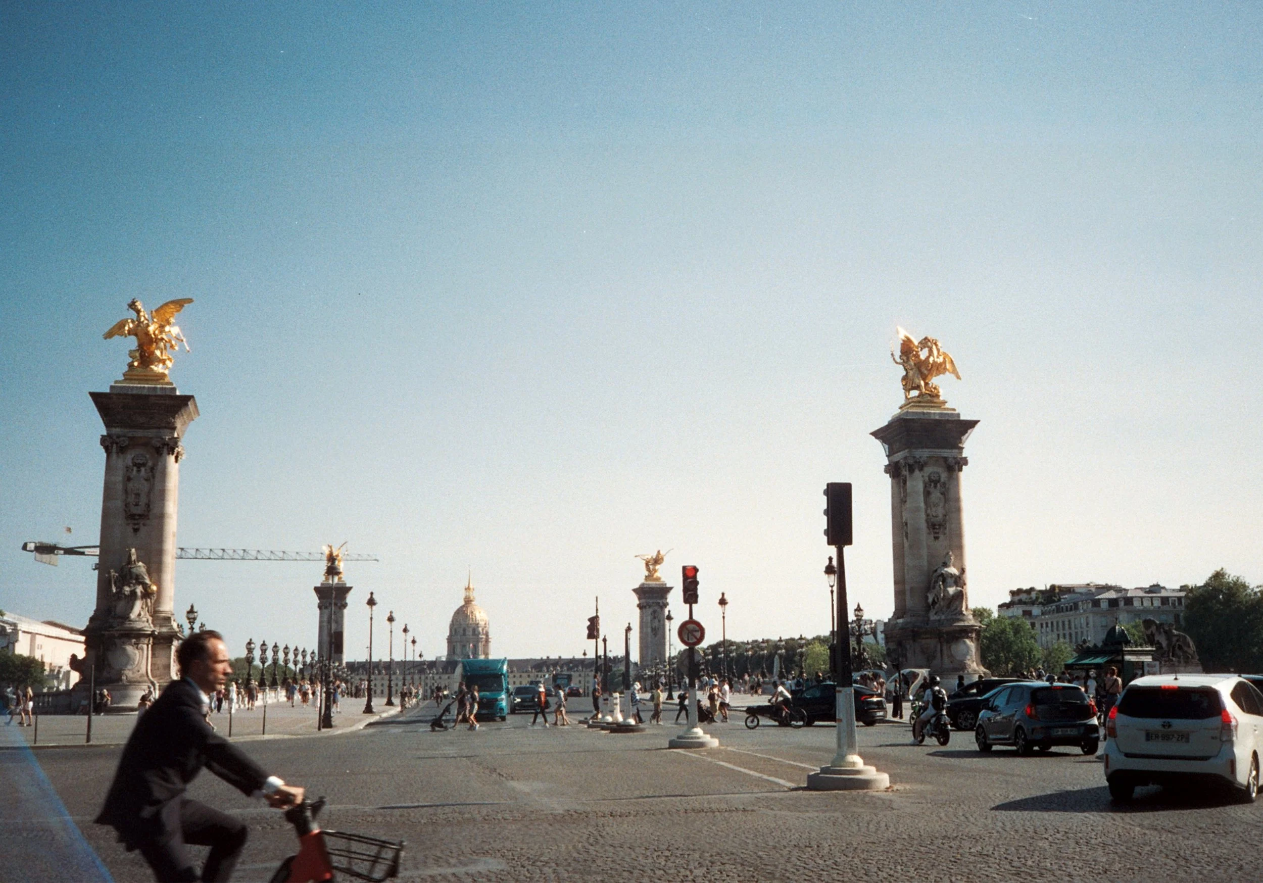 PARIS 06 - GLIMMER