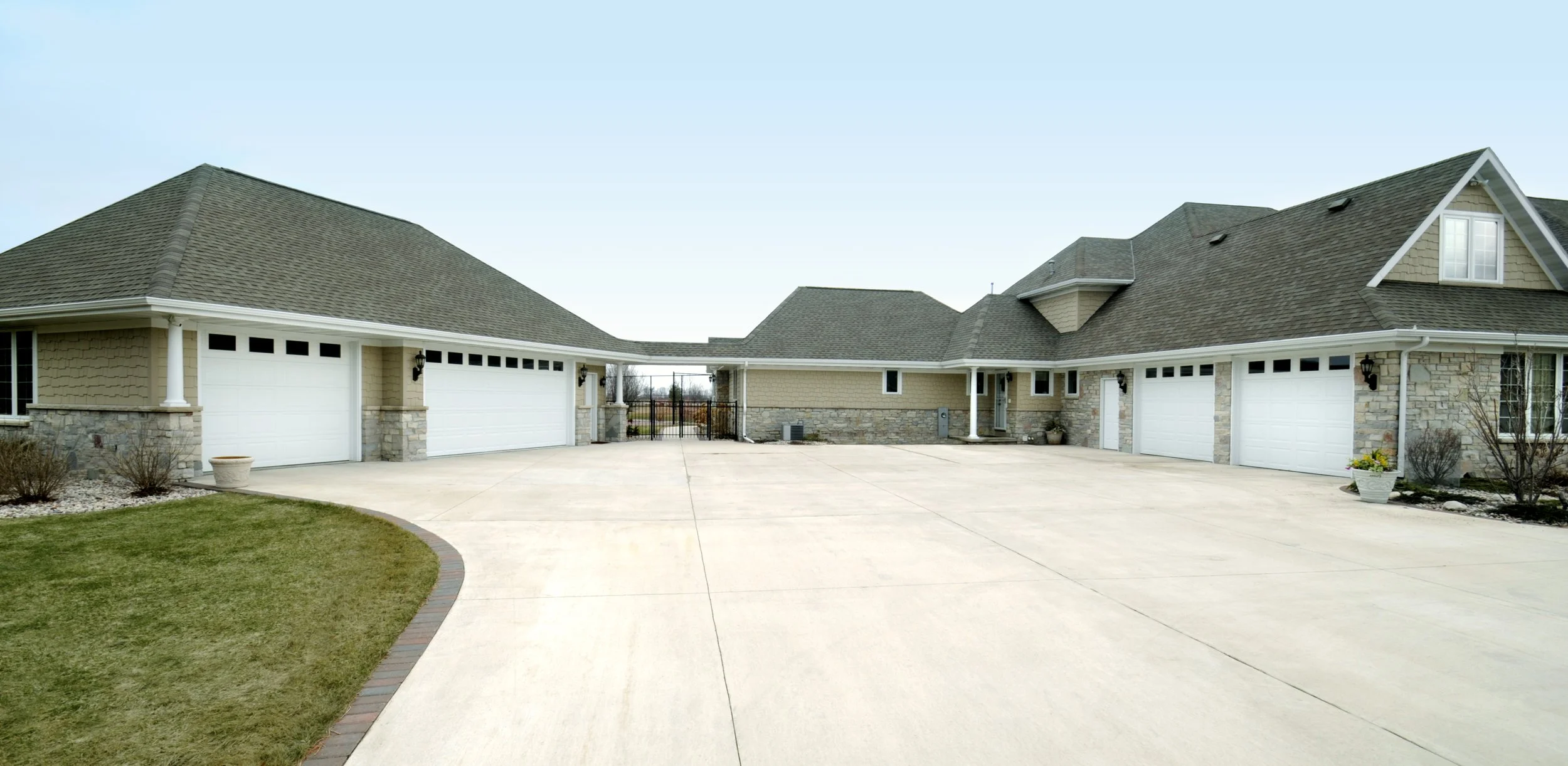pressure wash driveway cleaning