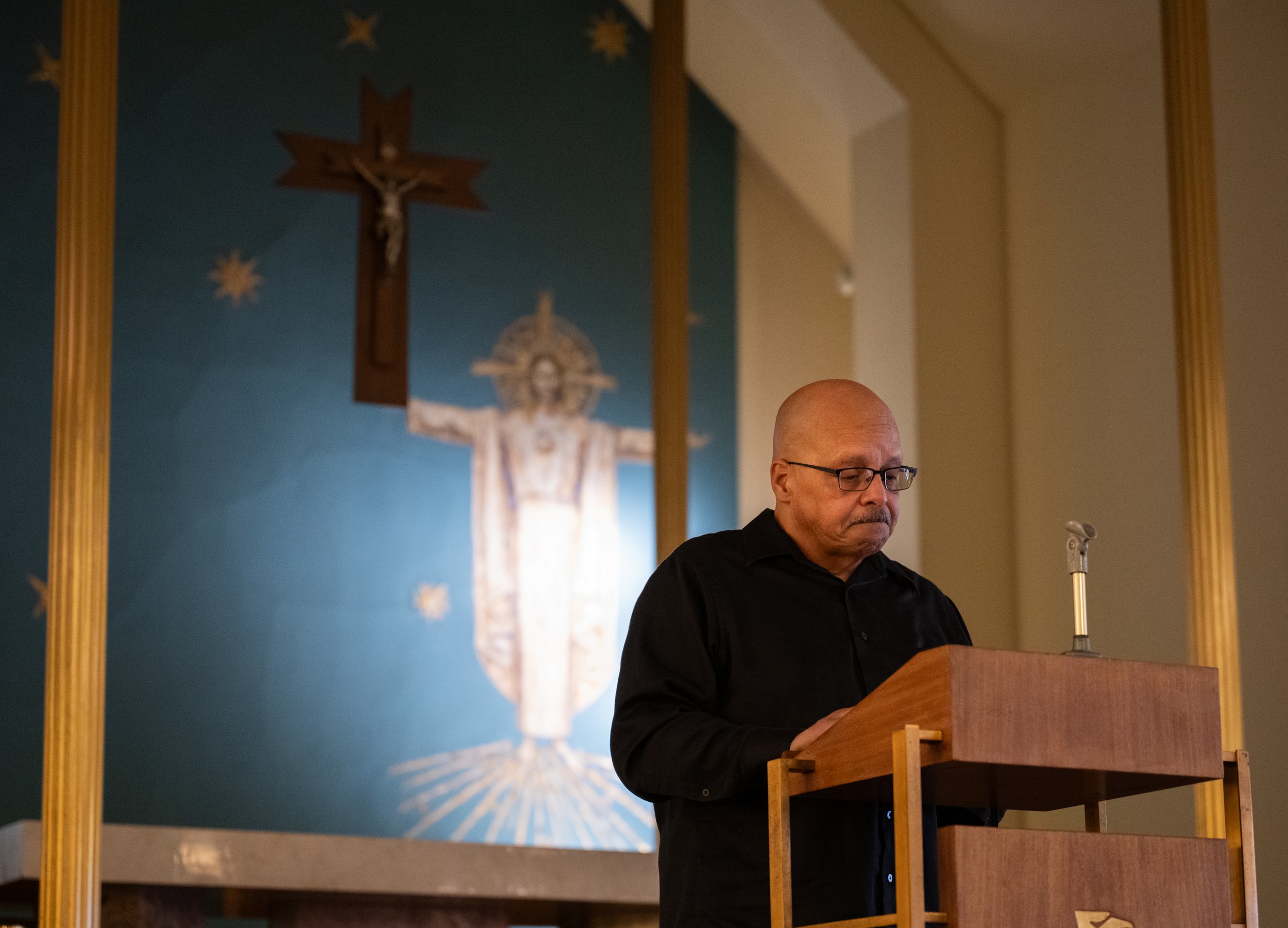 Stephen Rosa speaks at the 2025 National Homeless Persons’ Memorial Day event at the St. Mary’s Campus Chapel on Dec. 18, 2025.