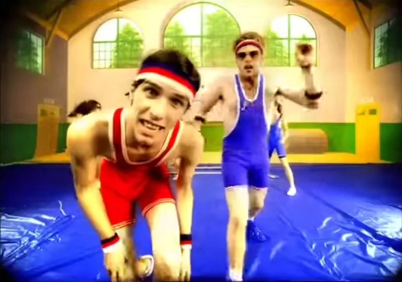 
3OH!3: Don’t Trust Me (VMA Winner)