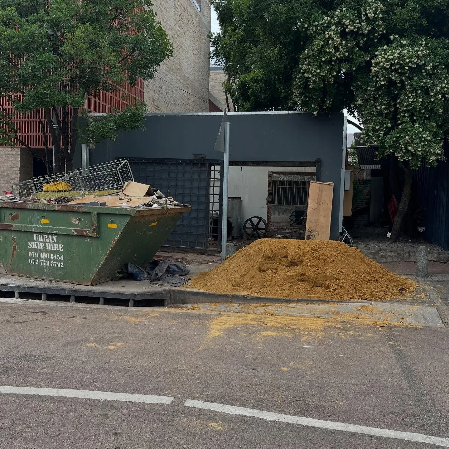 Watch this space😅💈
.
,
.
.
#newbeginnings#barbershop#thevillagehazelwood