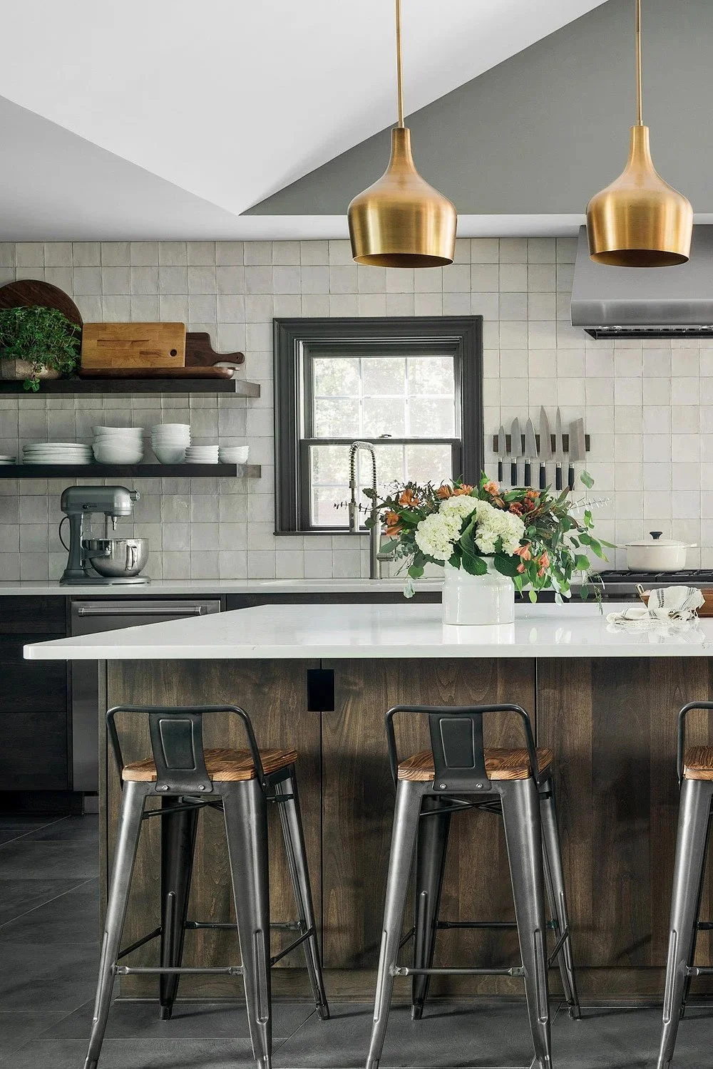 fgold -armhouse-kitchen-with-full-height-backsplash.jpeg