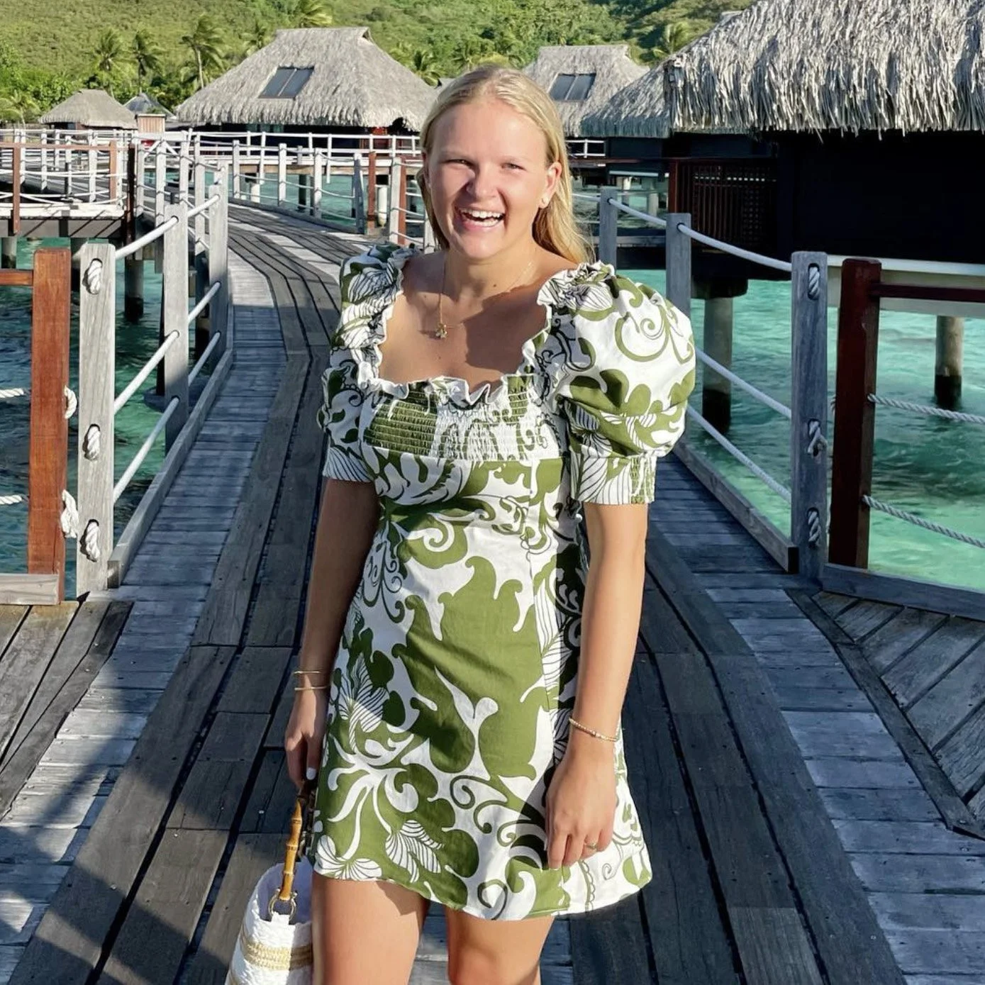 S5. Ep. 333 How Getting Press Helped This Female Founded Product Startup Explode With Annabel Love, Co-Founder of Nori