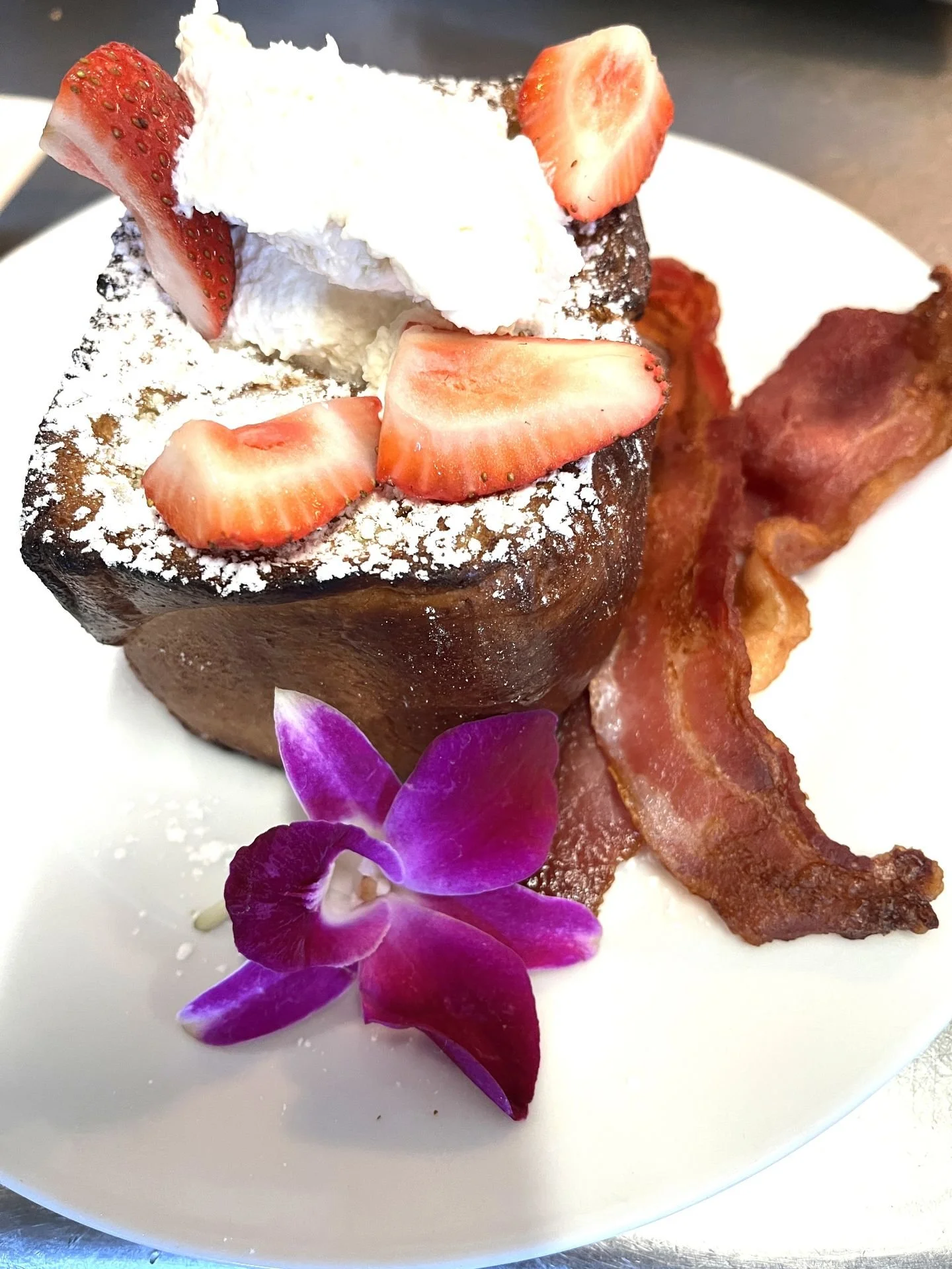 Crème Brûlée Brioche French Toast