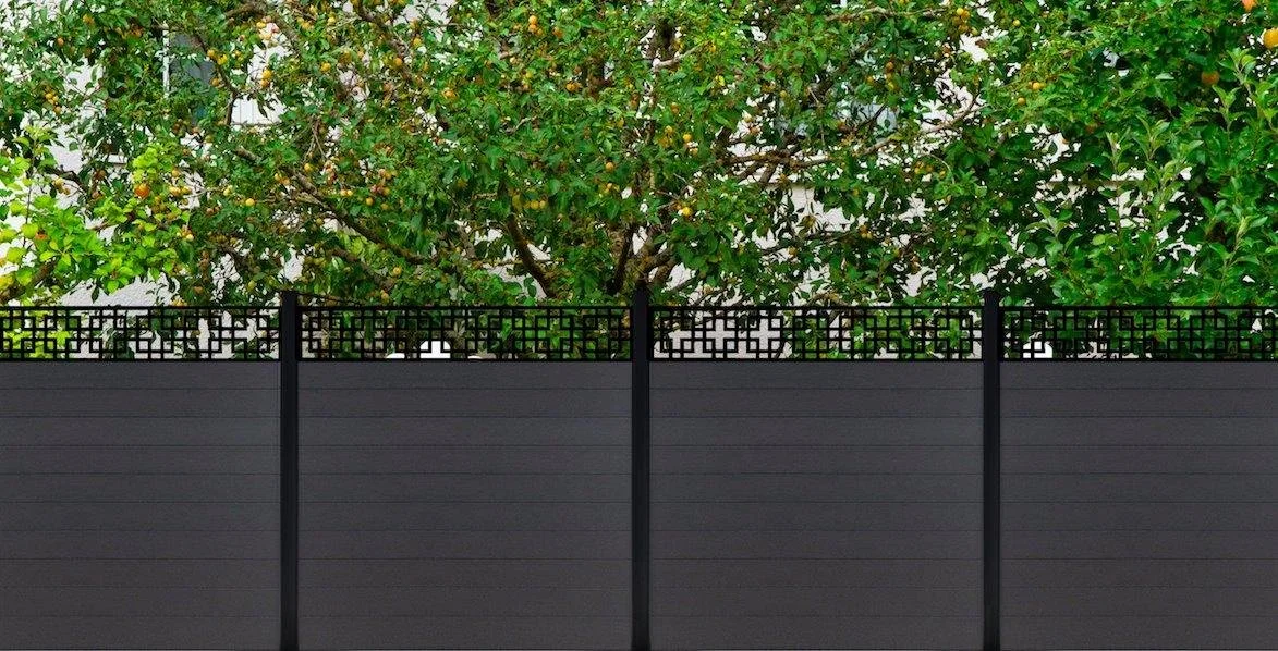 Cubed_trellis_fence_by_Screen_With_Envy_50b8cfc7-1c3d-4c97-80ce-9a0856a5b60b.jpg