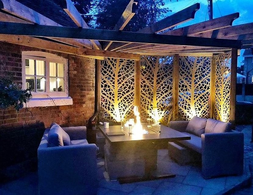 Have you made your garden spring/summer ready yet? ☀️ 

Our client has crafted the perfect secluded spot for those longer nights ahead. 

Just look at how cosy our L&rsquo;Arbre Corten Screens make it feel! 🌿 

#OutdoorSanctuary #SecludedSpot #LArbr