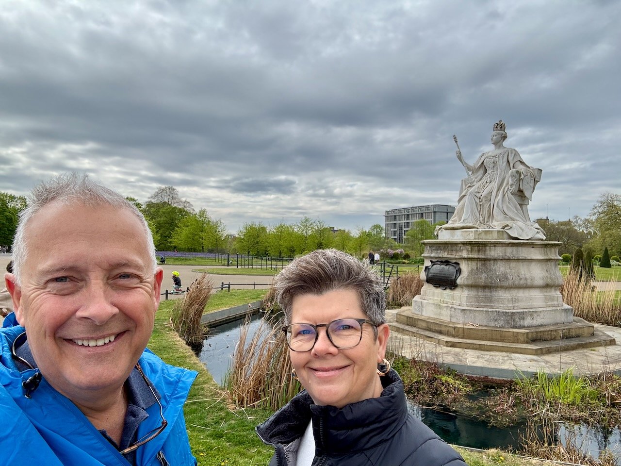Queen Victoria Statue