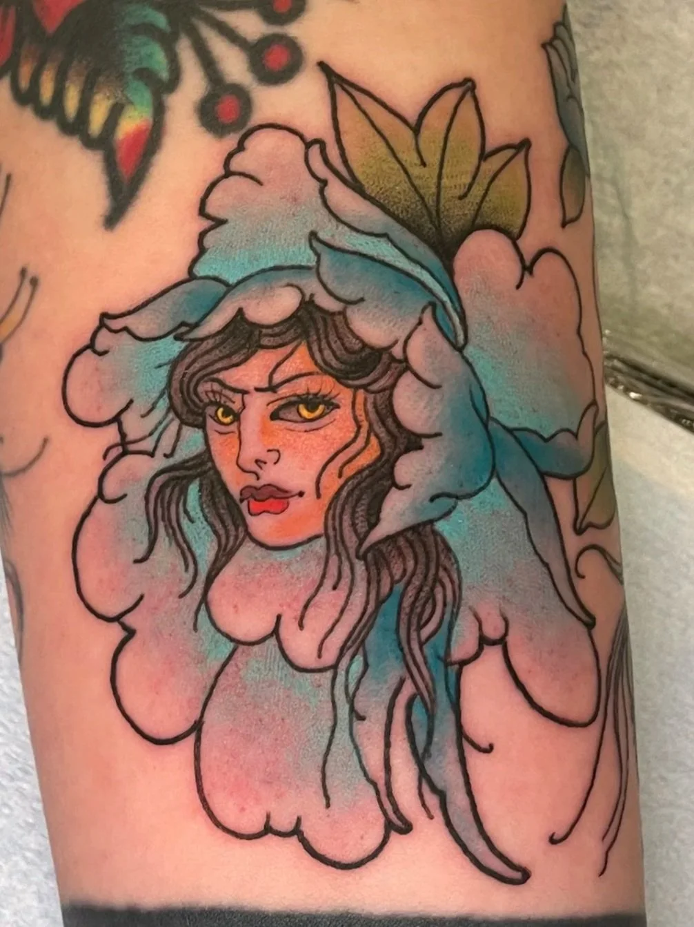 Flower with Lady Face Flash Piece, full color