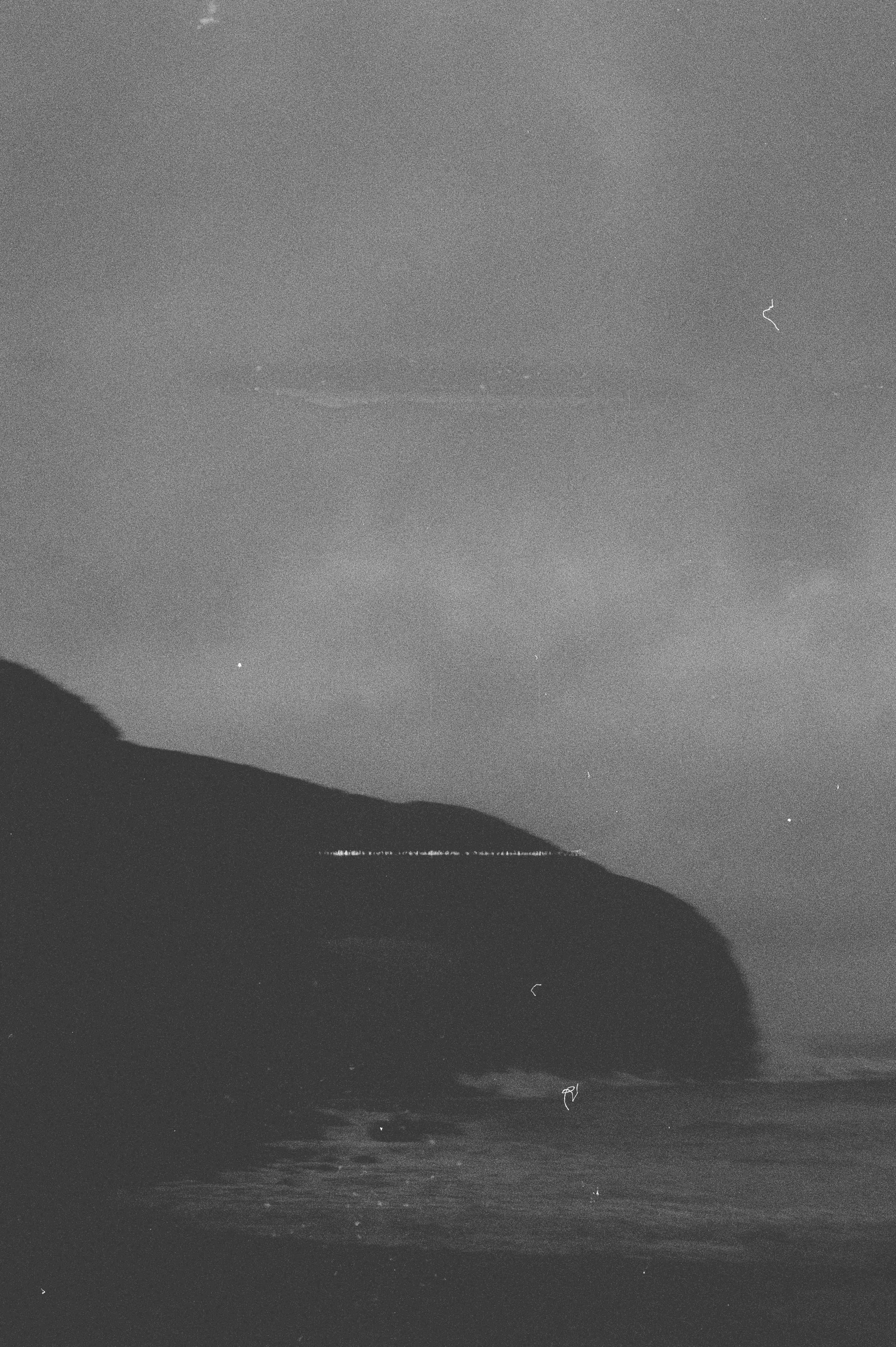 14_ErtanEla_TheSpaceBetween.JPG
