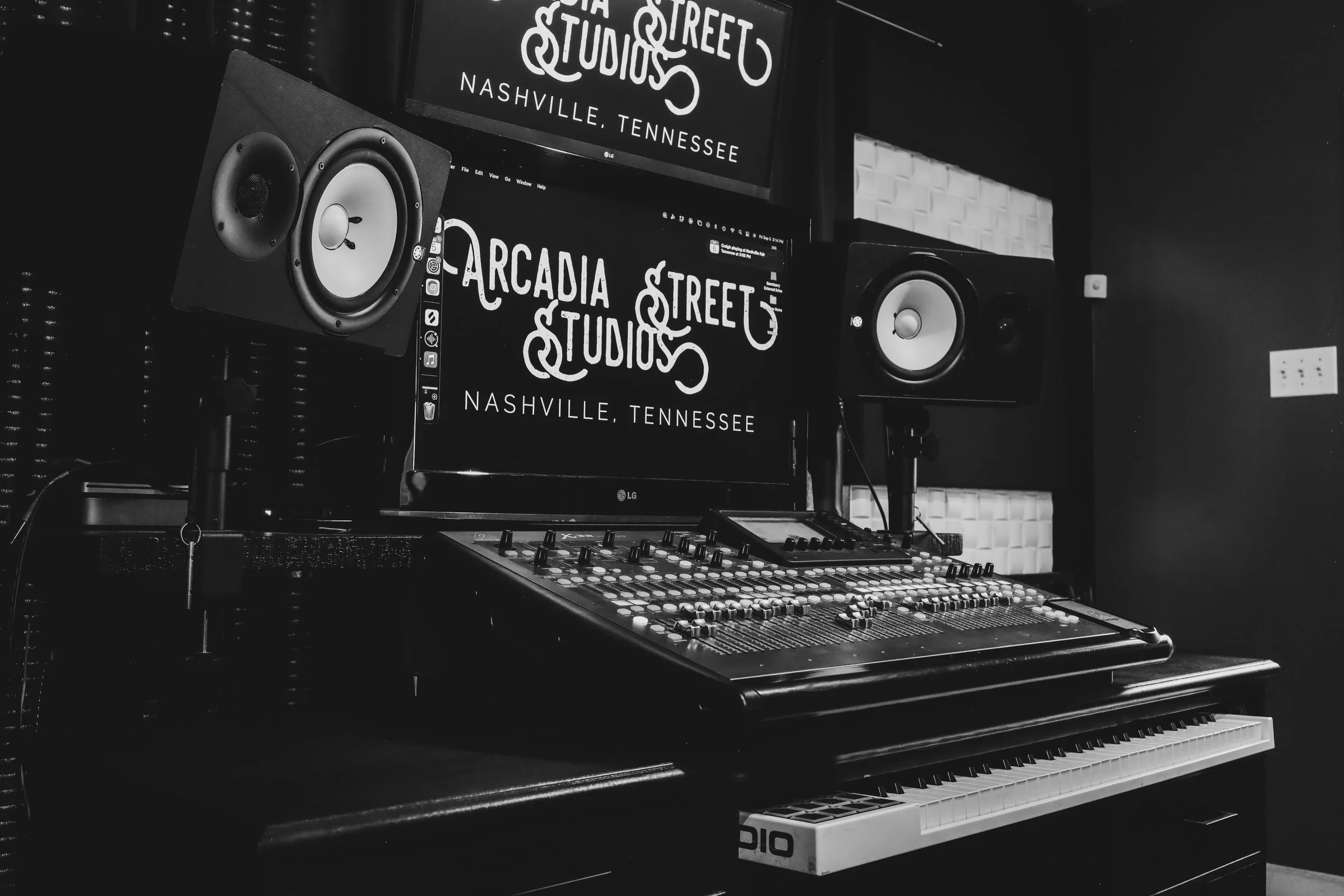 Mastering for Spotify: What −14 LUFS Actually Means for Your Music