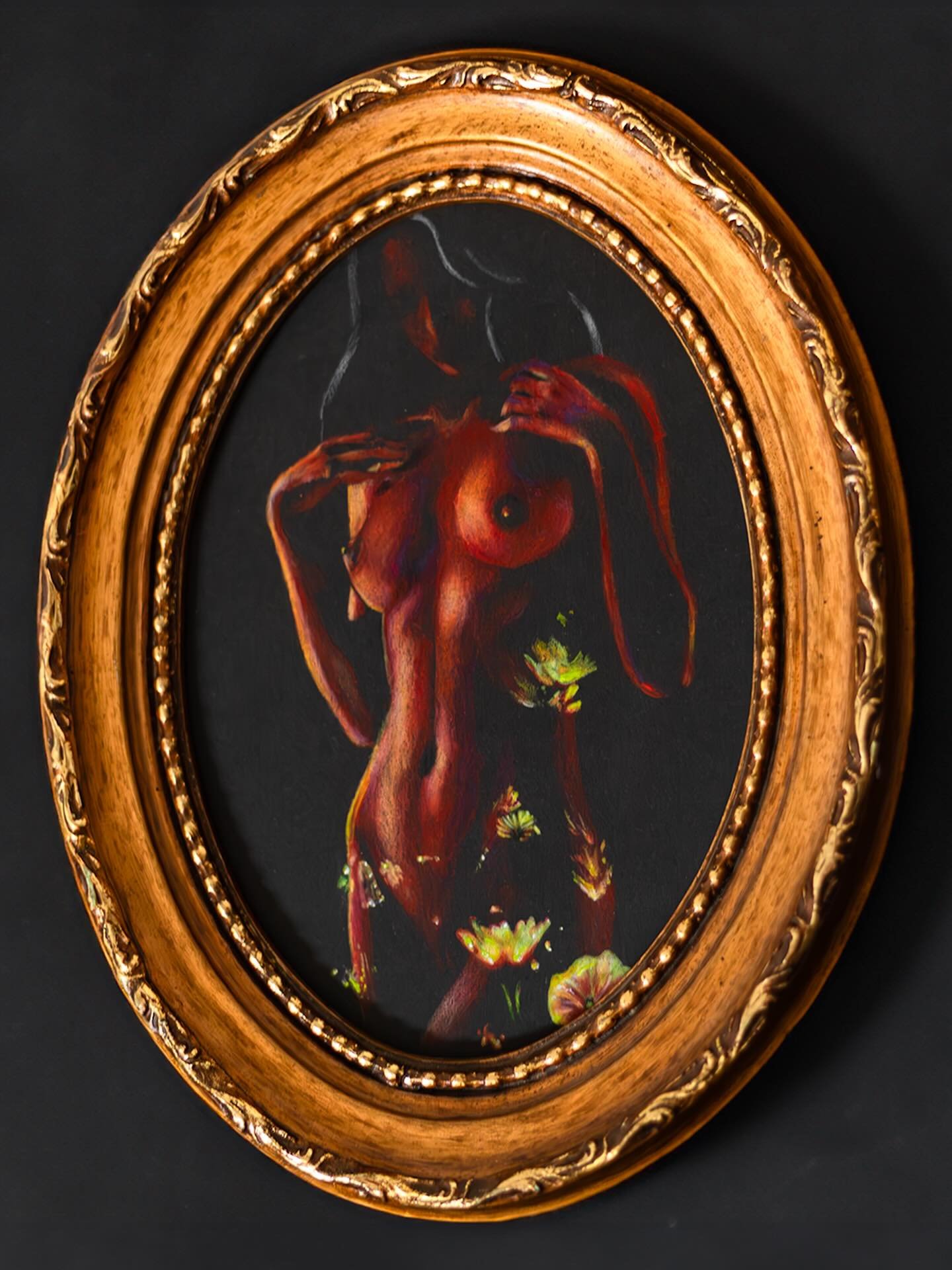 &ldquo;Blooming in the Dark&rdquo; 🪷🪔 

Original drawing is now available on my website - link in bio. Comes ready to hang in an oval antique frame sourced from Cairo, Egypt.

#prismacolor #artcollector #artist #goddessart #feminineart