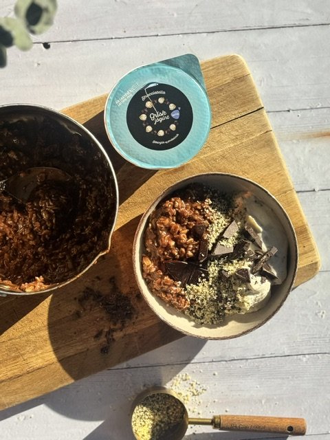 Súkkulaði hafragrautur með stracciatella grískri jógúrt 