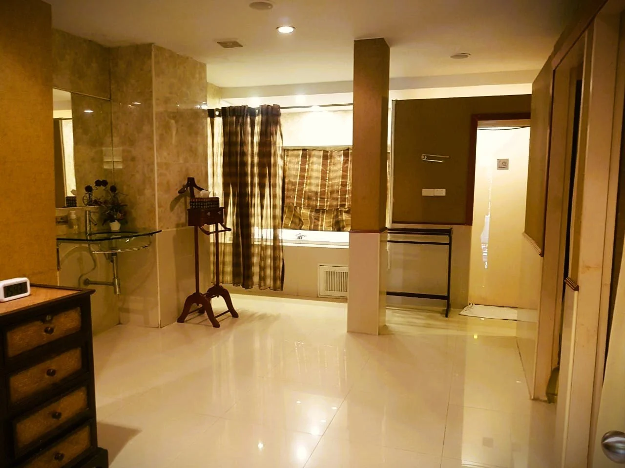 Spa room in Amaranth Spa & Massage