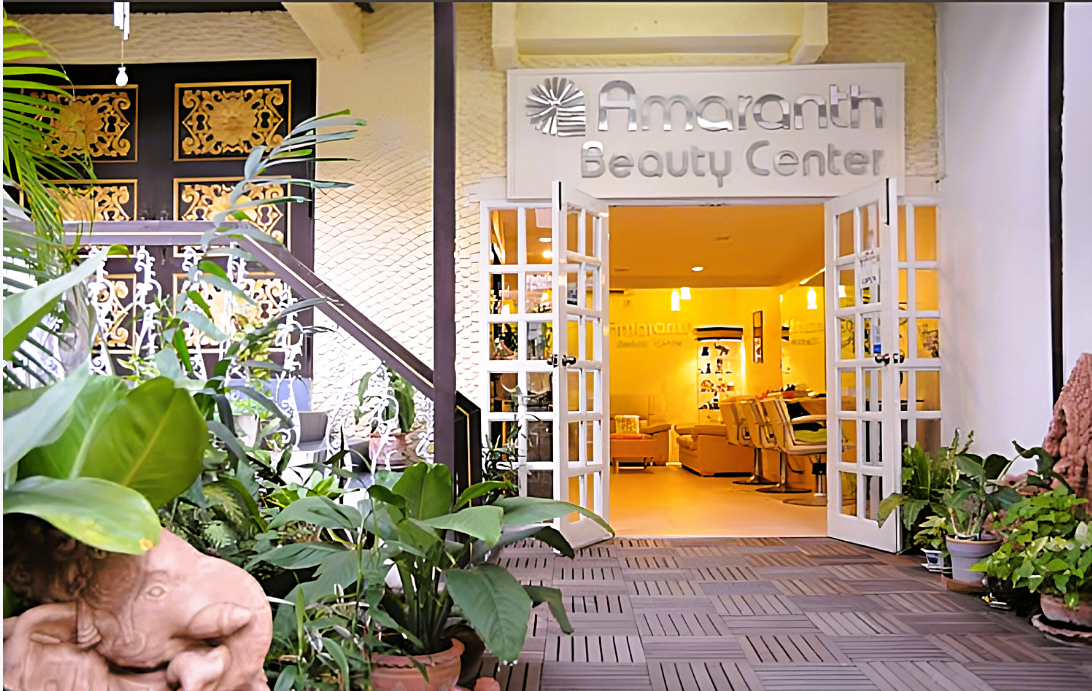 Entrance to Amaranth Spa & Massage in Bangkok, Sukhumvit Soi 19, near Asoke BTS. 