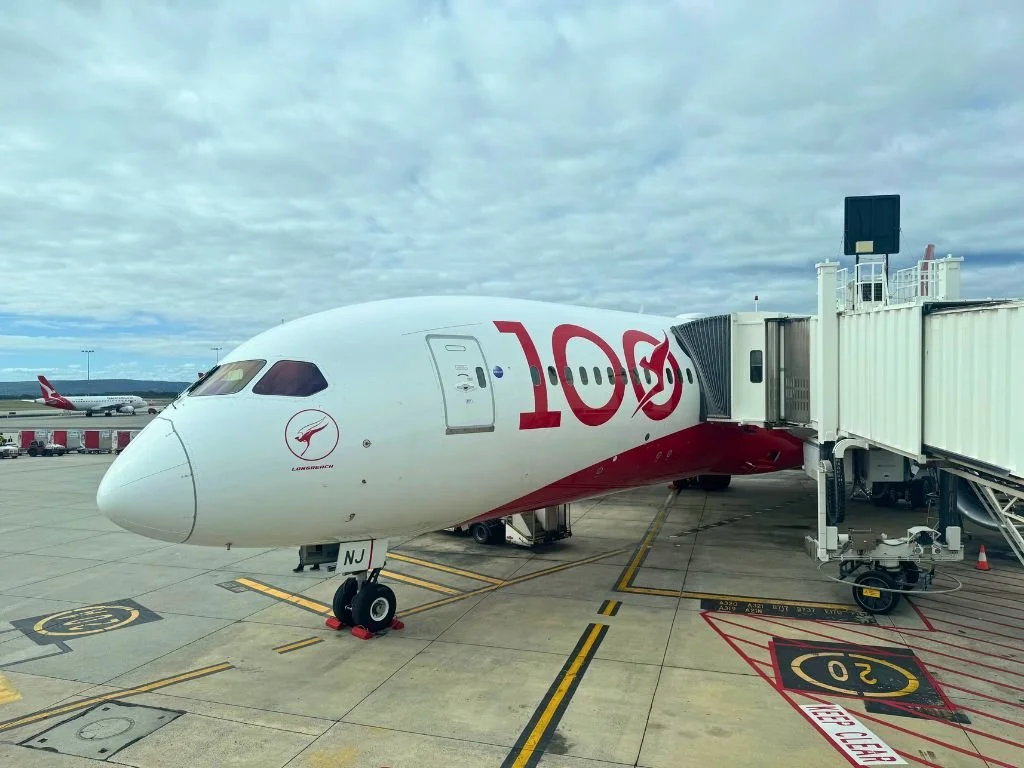 Flight Review: Qantas Premium Economy (Boeing 787-9 Dreamliner) from London to Perth