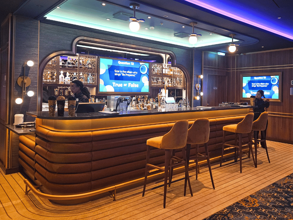 Bar at D Lounge on the Disney Adventure