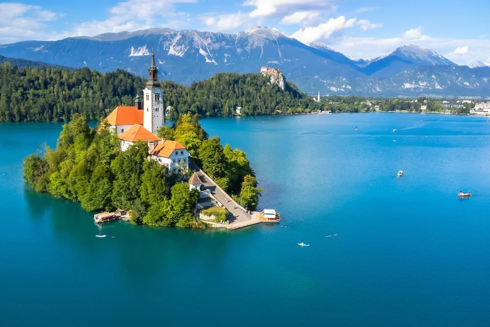 explore lake destinations worth visiting this summer