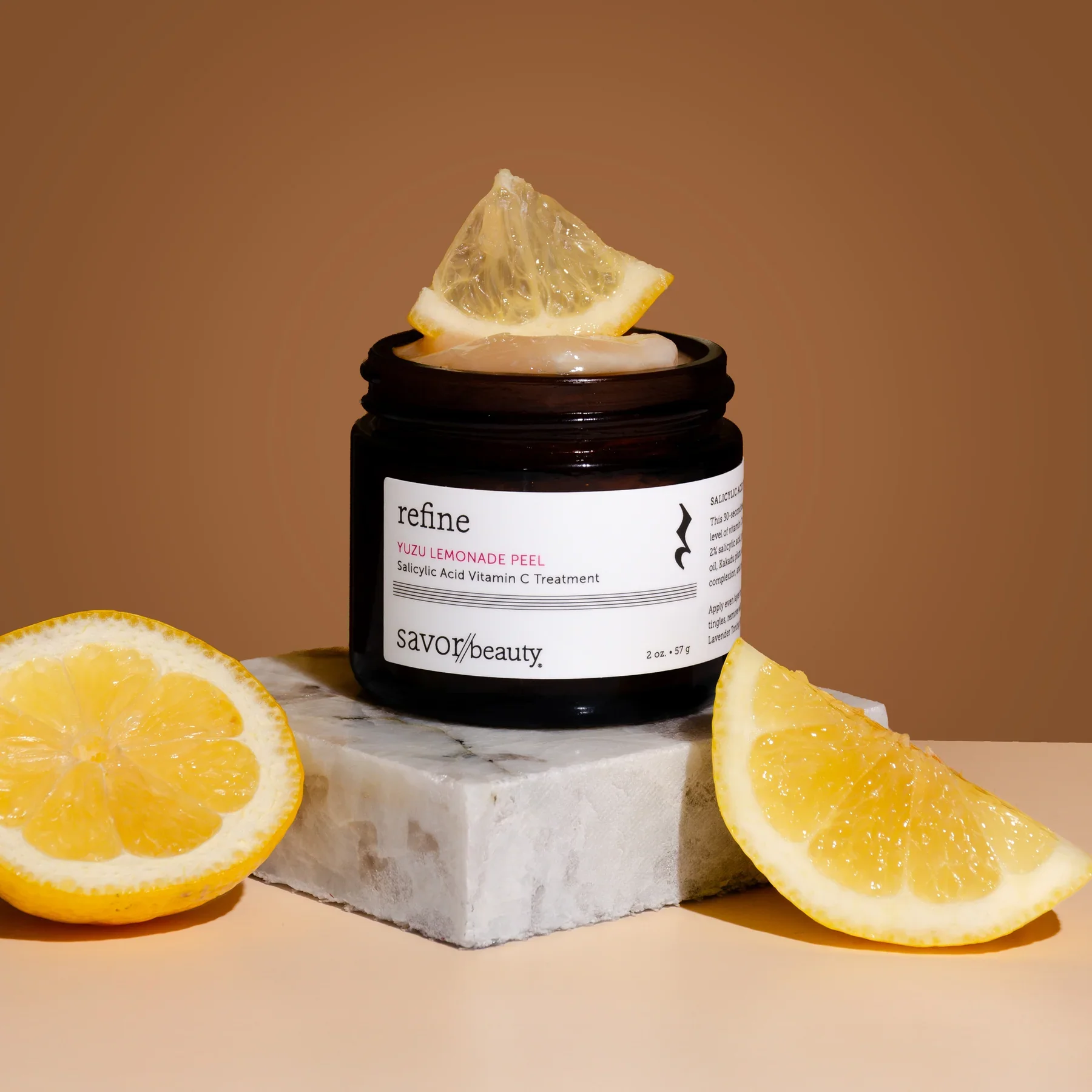 YUZU LEMONADE PEEL
Clarifying BHA + Vitamin C treatment
A 30-second flash peel that brightens and clarifies with 2% Salicylic Acid, PHA, yuzu oil, Kakadu plum, and lycopene to unclog pores, refine texture, and revitalize oily to normal skin. Smells l