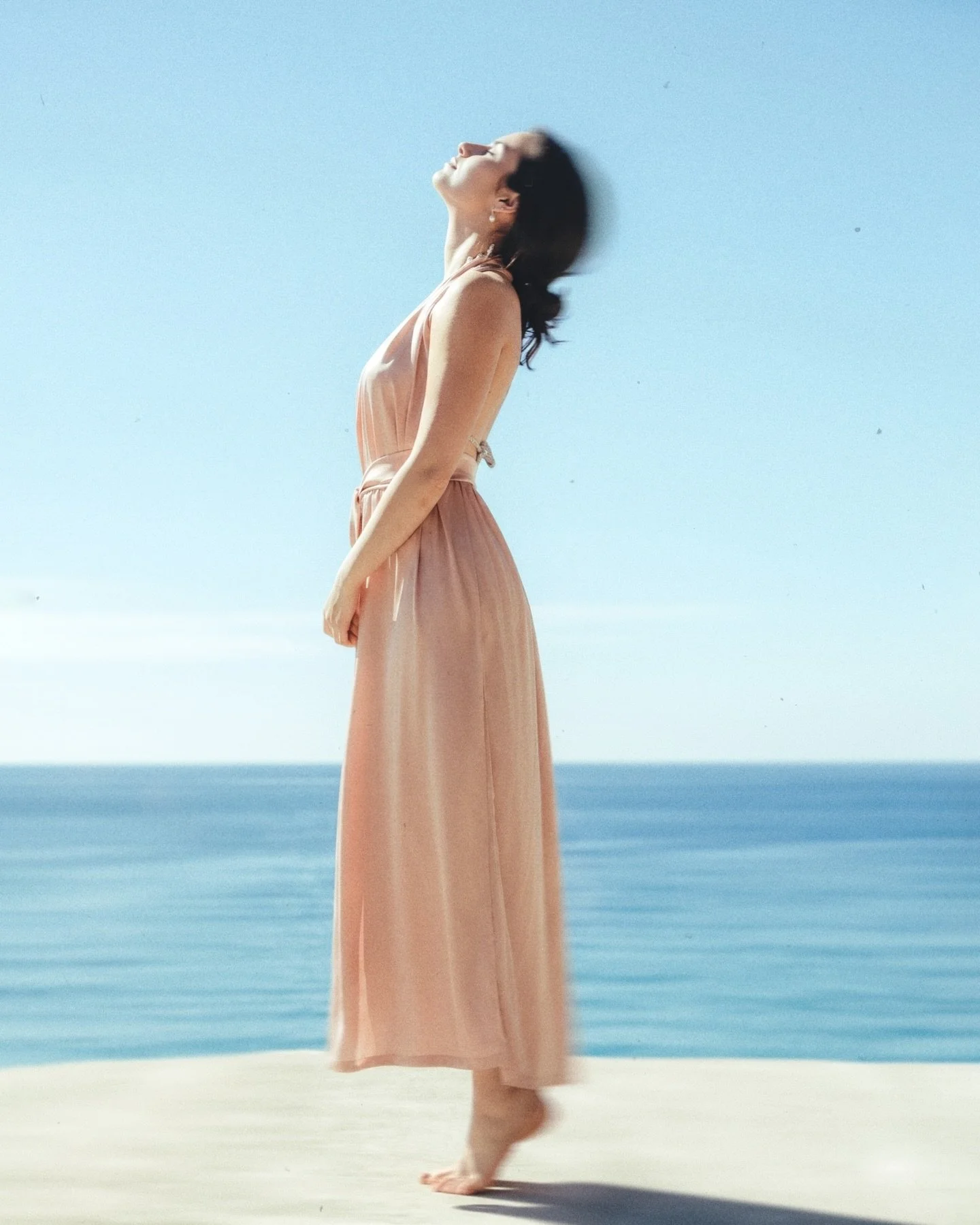 Inspir&eacute; par le bleu de Saint-Tropez. 
invitation &agrave; la r&ecirc;verie entre ciel et mer.
Libert&eacute;, soleil et &eacute;l&eacute;gance.
Campagne photo pour @ellemaybrand  2026

#SaintTropezStyle #FrenchRiviera #BeachKimono