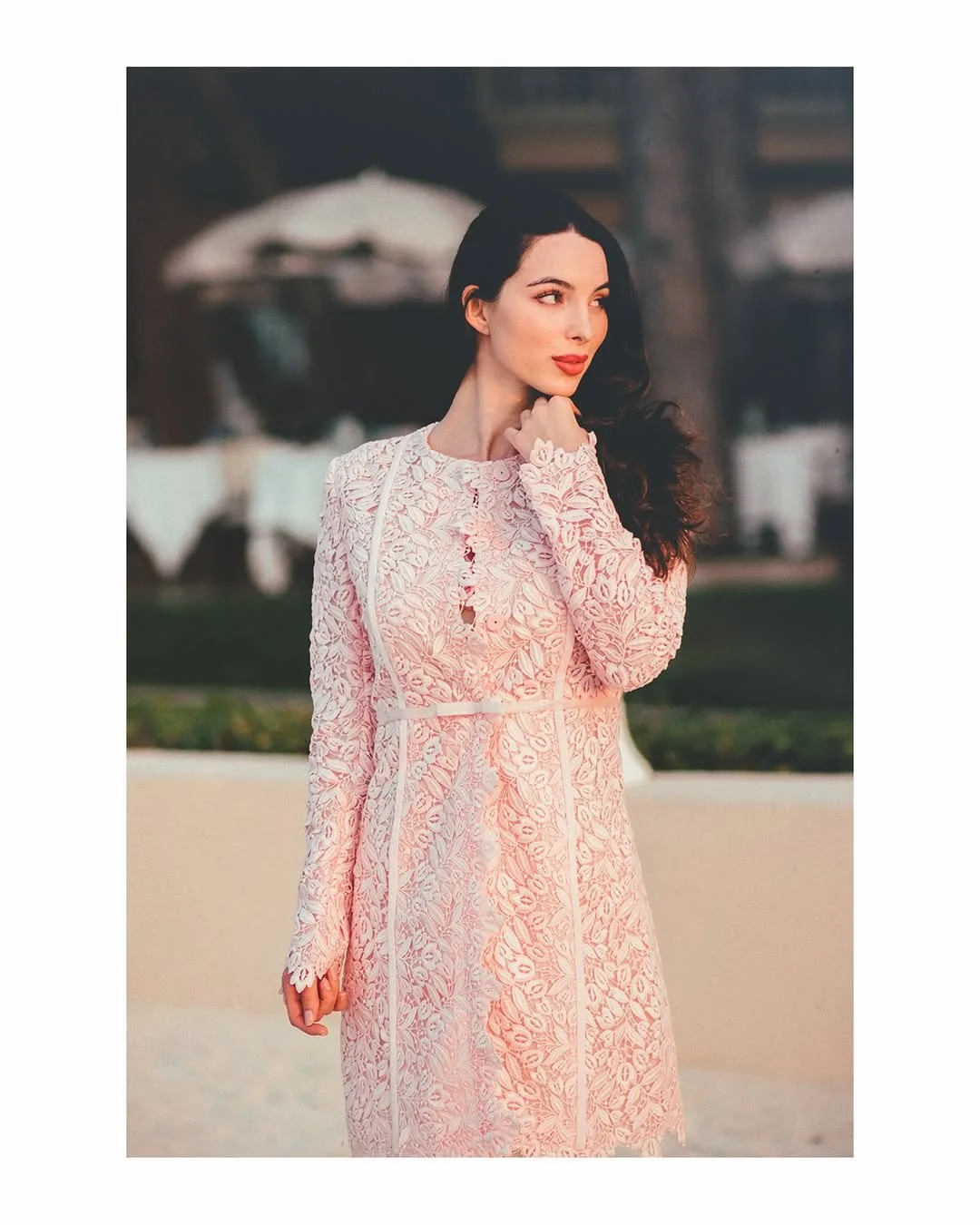 Gracieuse est la beaut&eacute;, &eacute;l&eacute;gant est le charme.
@skin.soul.femininity 

#elegant #sainttropez #photography