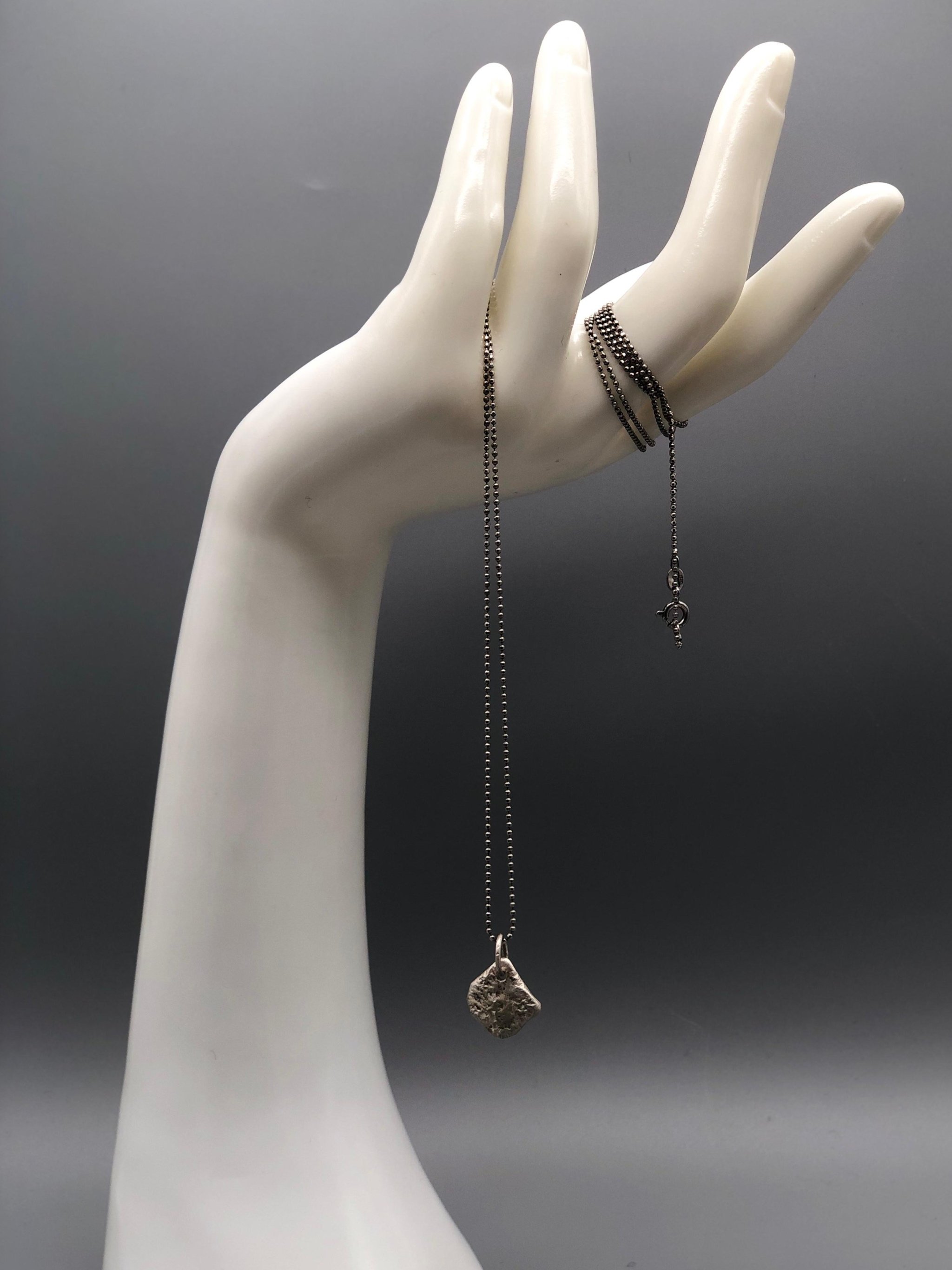 Fragment pendant Crepundia Gioielli Bologna, sterling silver hammered square charm, contemporary handmade jewelry